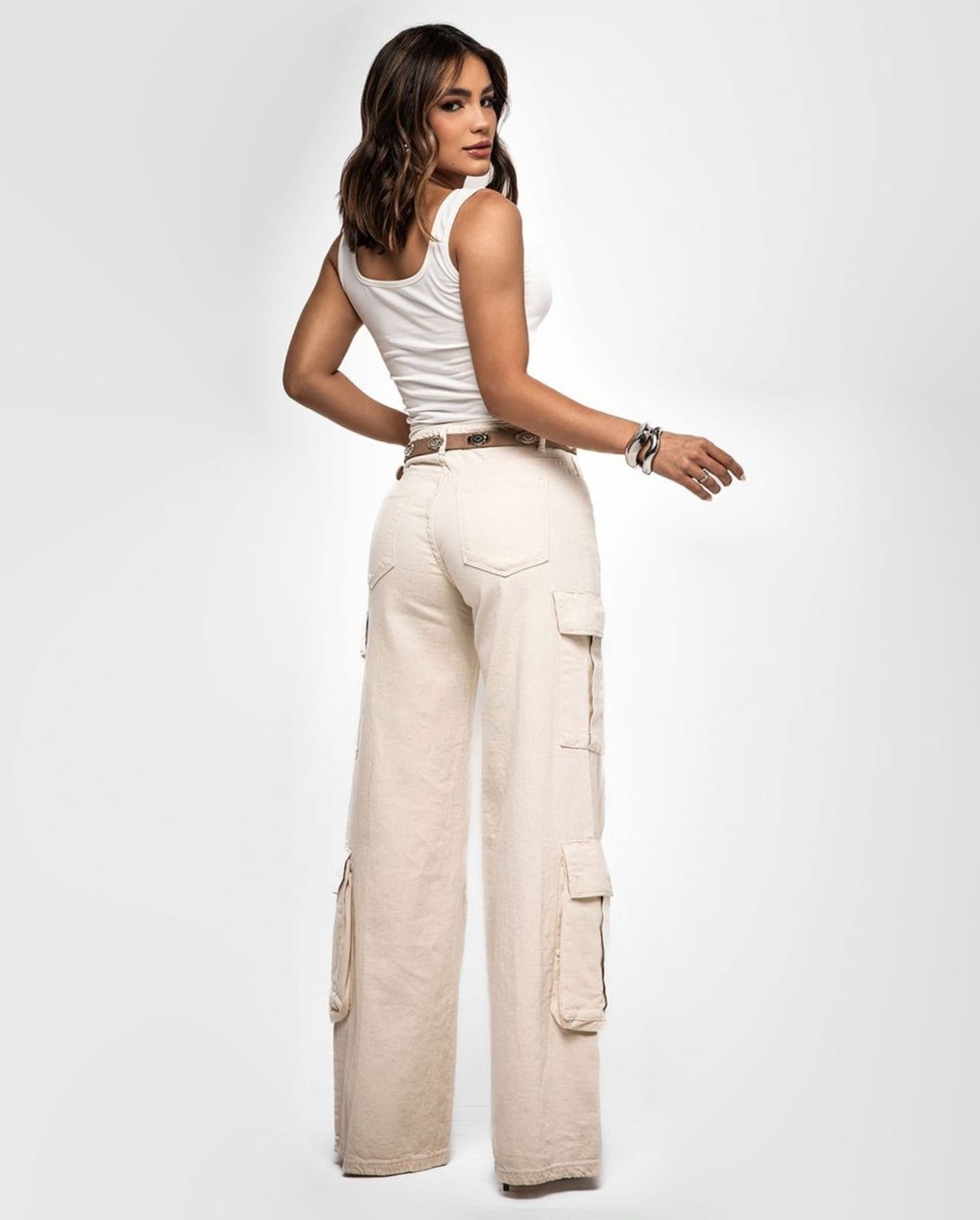 Vista 2 Calça Jeans Wide Leg Feminina Relaxed Cargo 25083 Off White Consciência off-white white