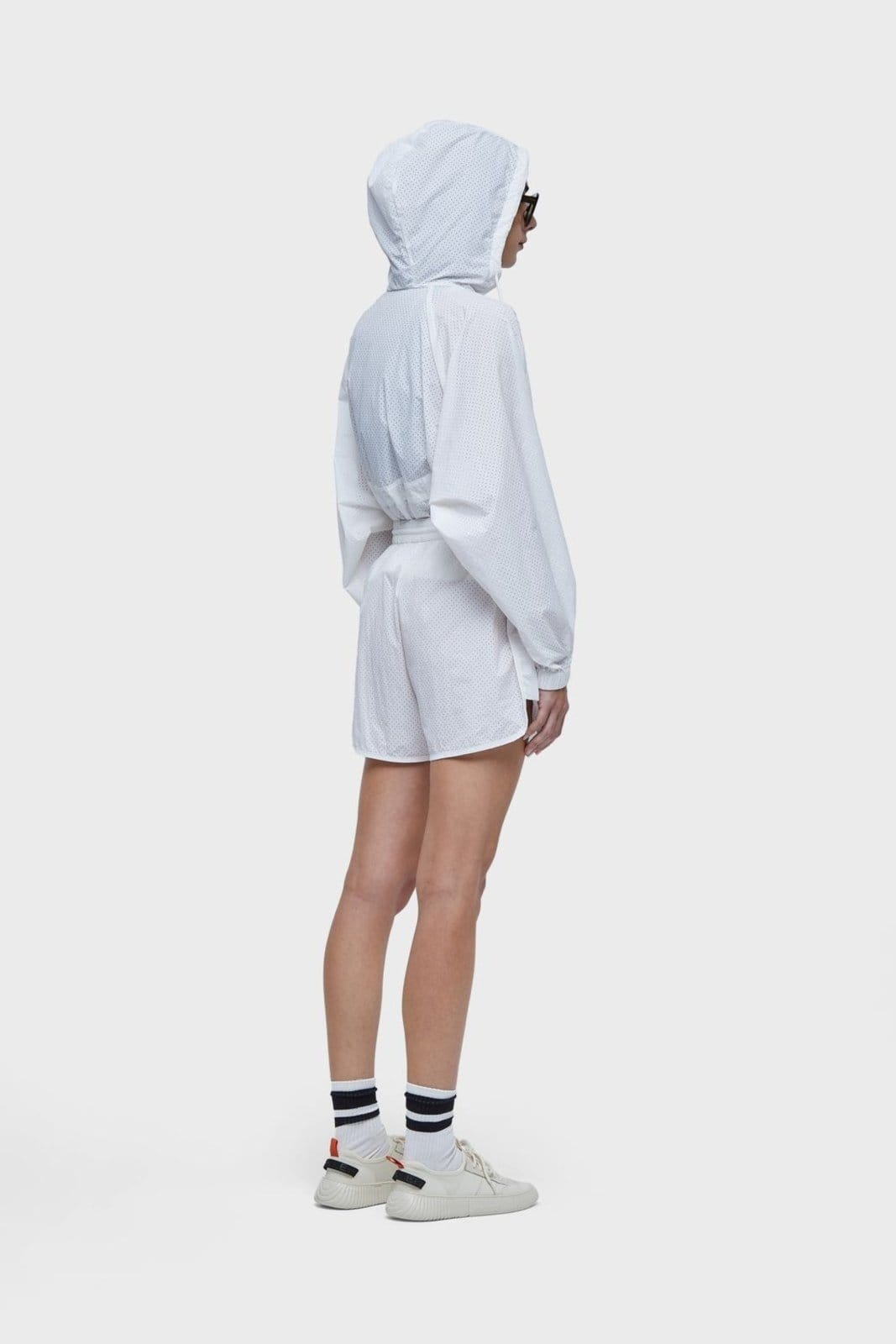 Vista 2 Short superlight microfuros Osklen azul marinho