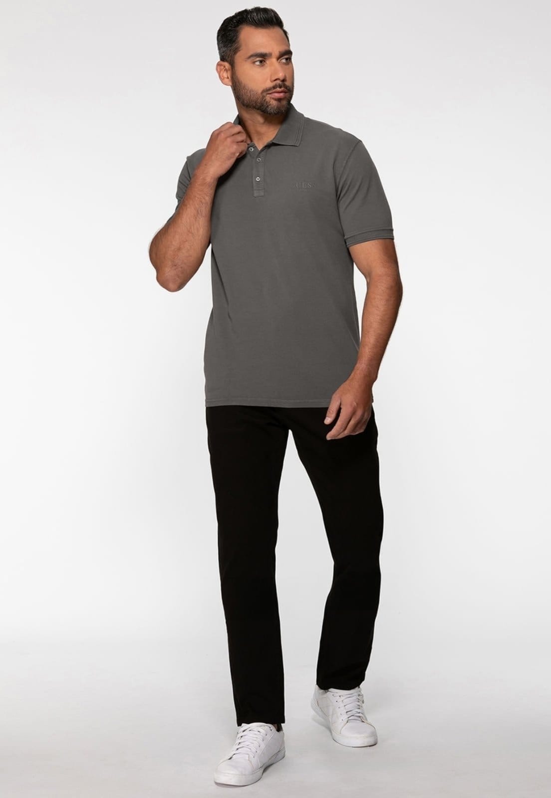 Vista 2 Camisa Polo Guess Silk Relevo Est 1981 Grafite Guess cinza