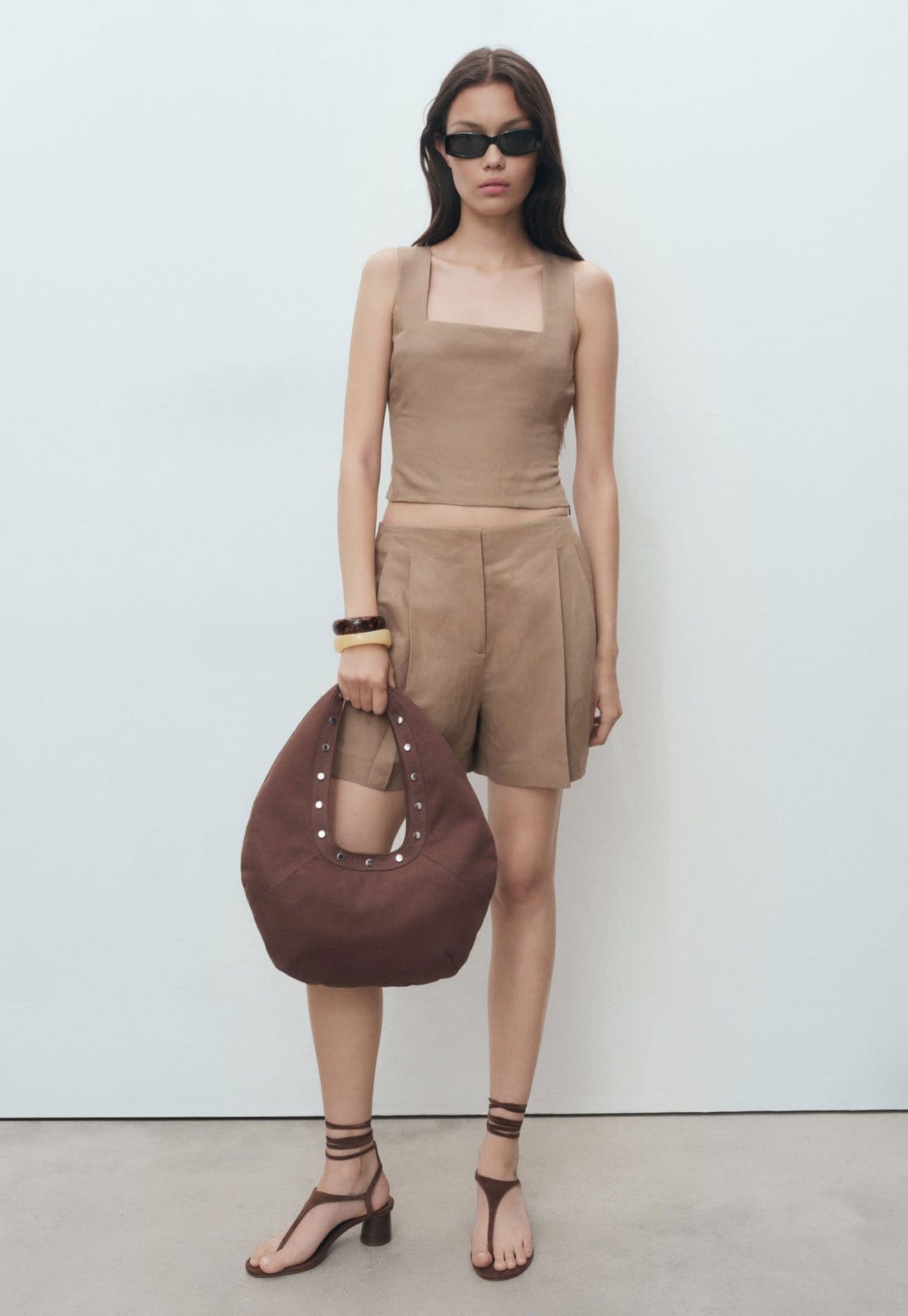 Vista 2 Bermuda Feminina Mango Teresa Mango bege