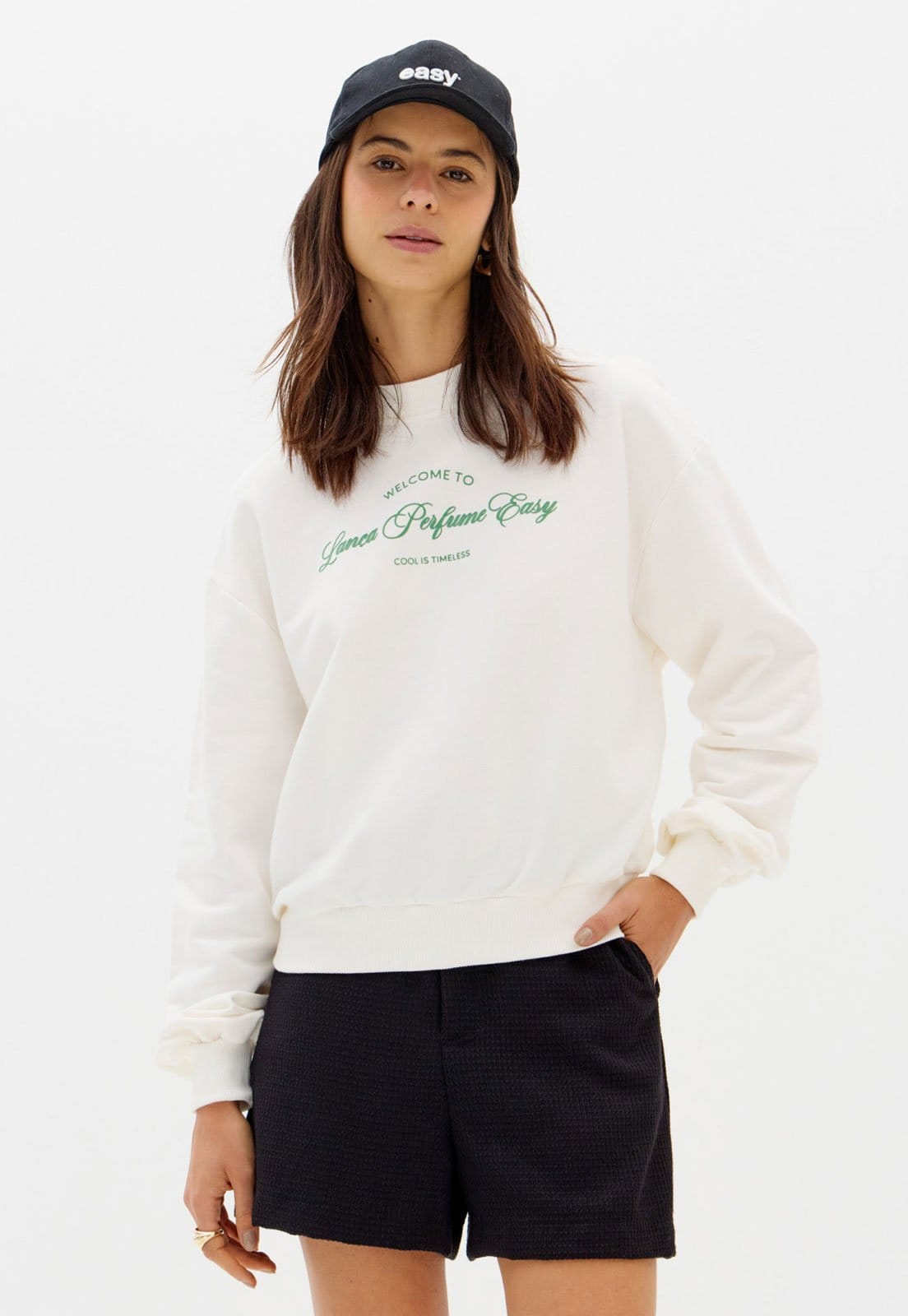 Blusa de Moletom Feminina Lança Perfume Estampa Lettering Off-White