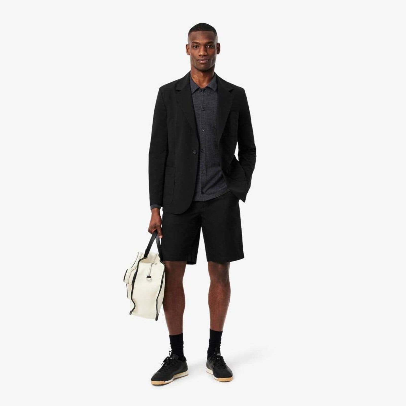 Bermuda Lacoste Chino em Gabardine, ajuste regular