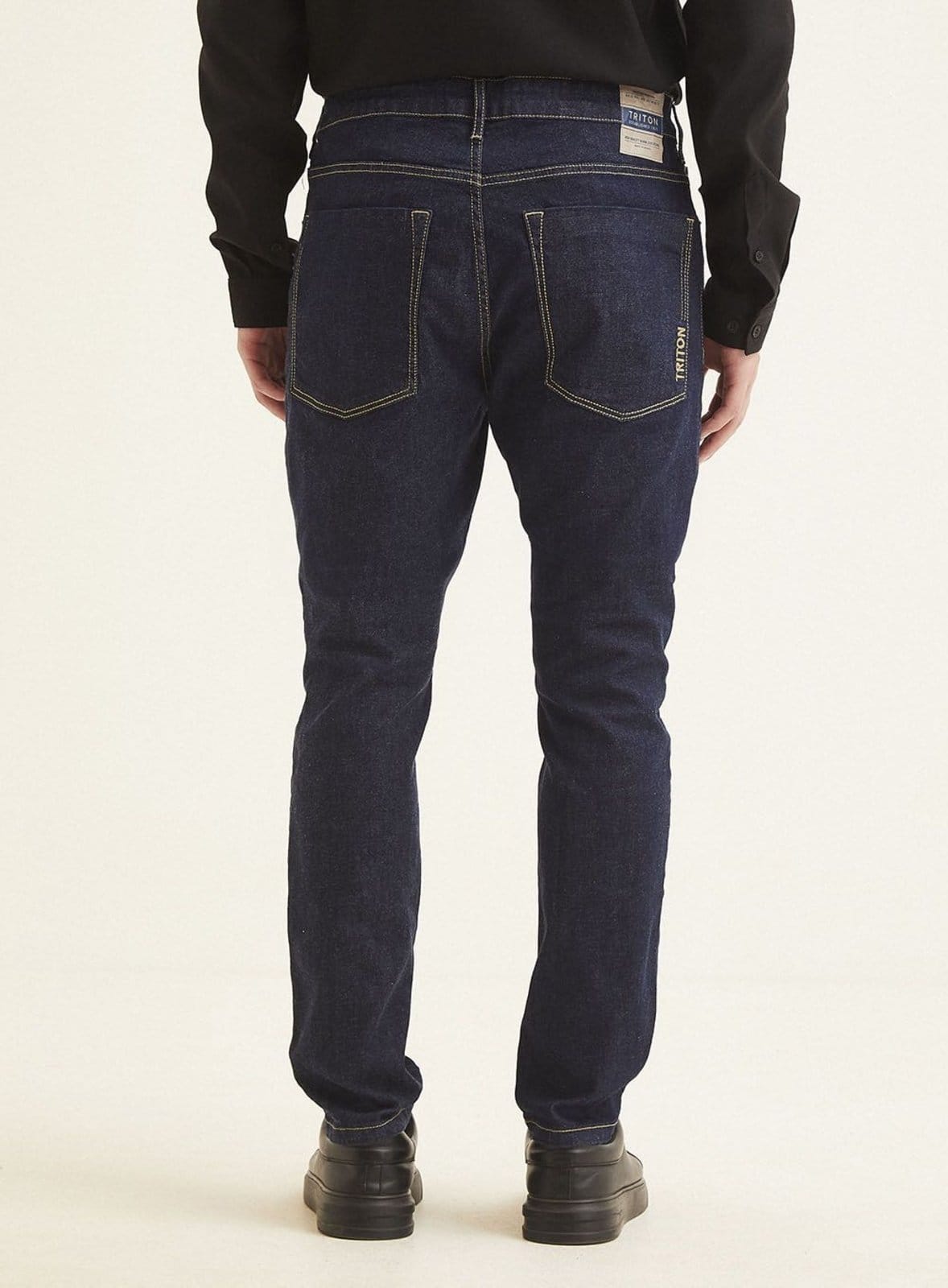 Vista 2 Calça Jeans Lavagem Escura - Jonas Triton Indigo Triton azul indigo