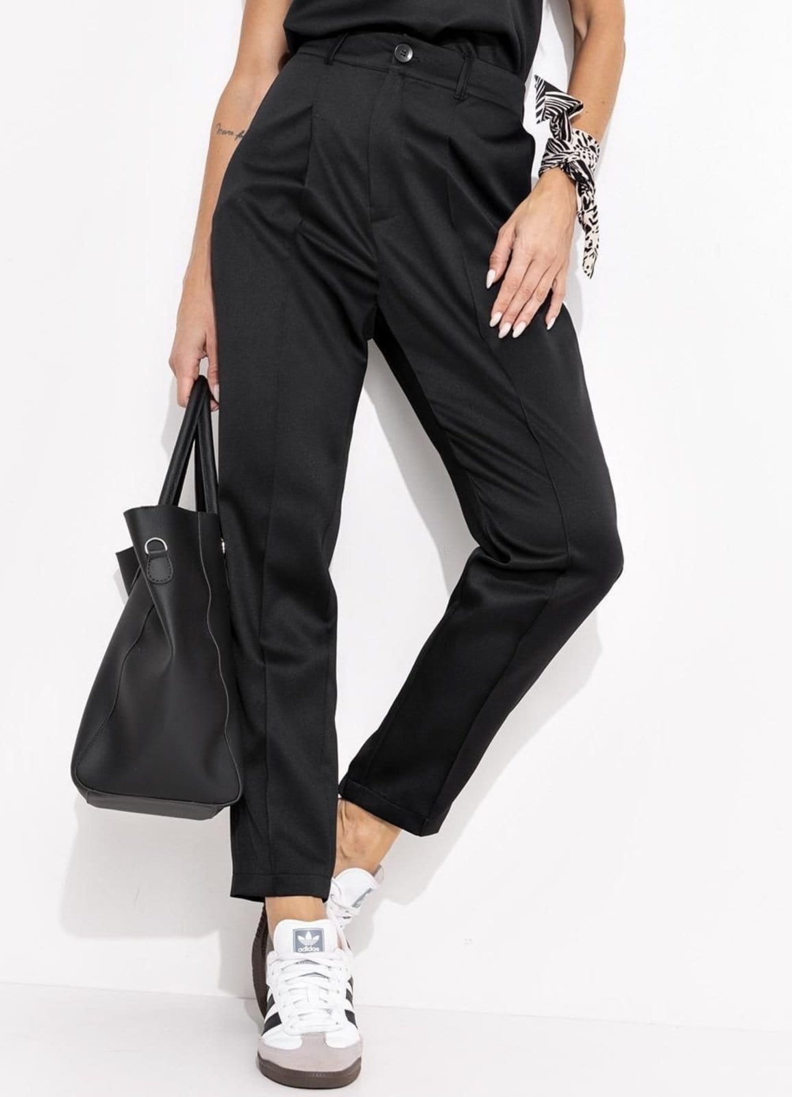 Calça Feminina Em Crepe Plano