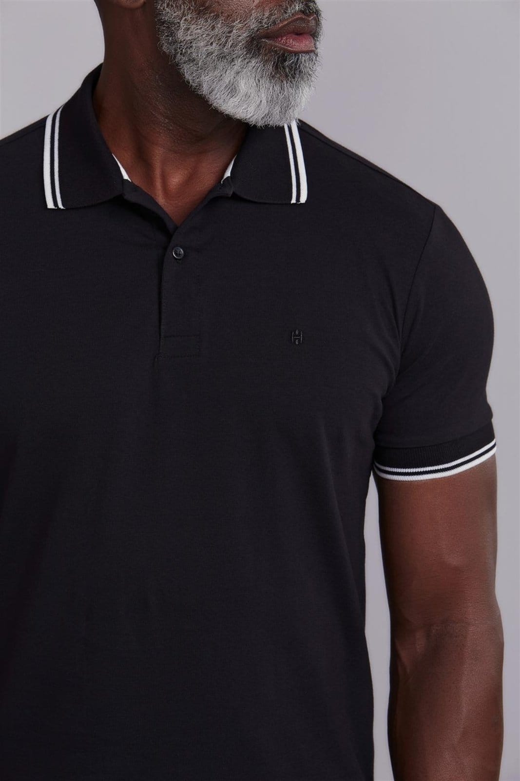 Vista 2 HIGHSTIL Polo Manga Curta Malha Básica Slim Fit HIGHSTIL preto