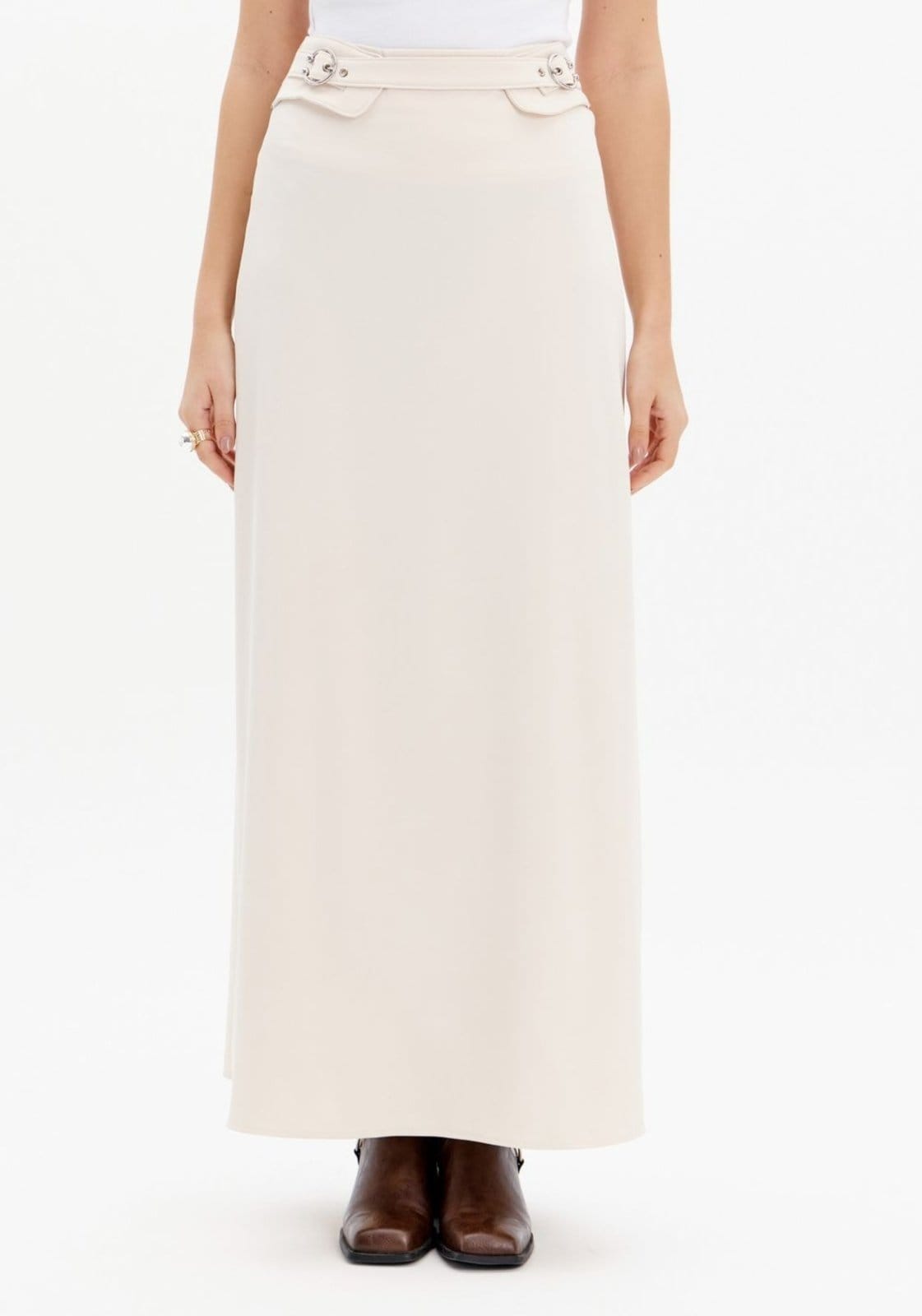 Vista 2 Saia Super Midi Evasê Com Fivelas My Favorite Things preto