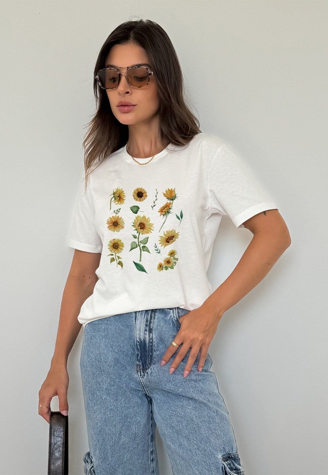Camiseta Cianitas Off Estampa Pequenos Girassóis