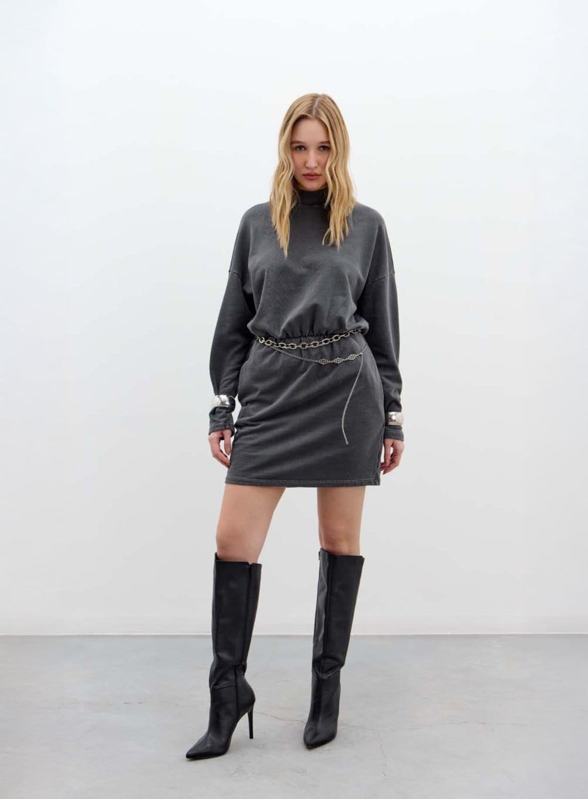 Vestido Manga Longa Acinturada Triton