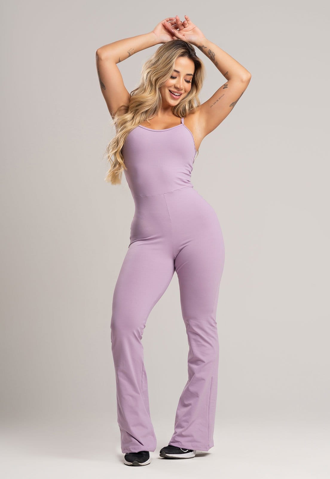 Macacão Fitness MVB Modas Flare Alcinha de Regulagem Poliamida Lavanda