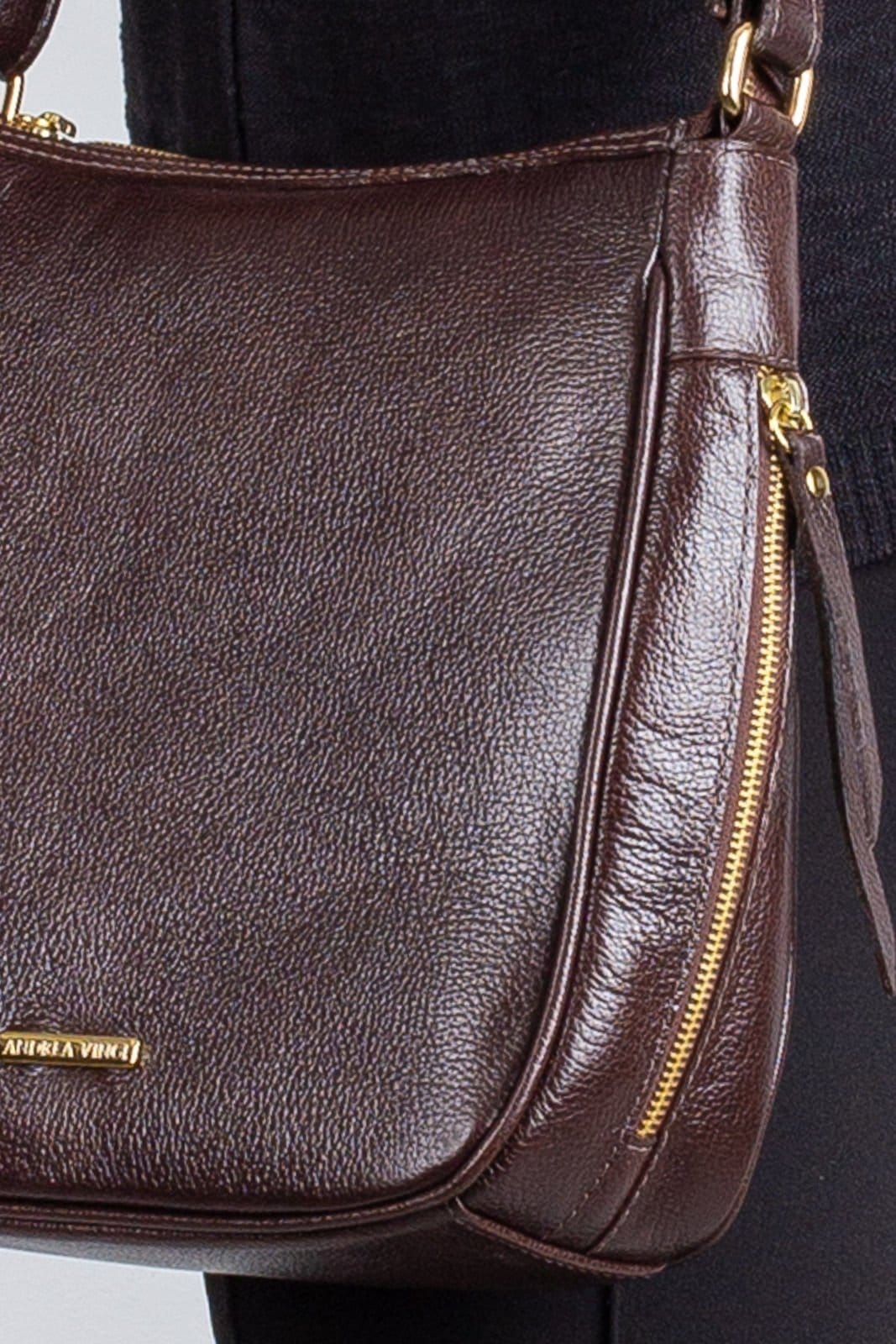 Vista 2 Bolsa tiracolo de couro liso Camila - Café Andrea Vinci caramelo