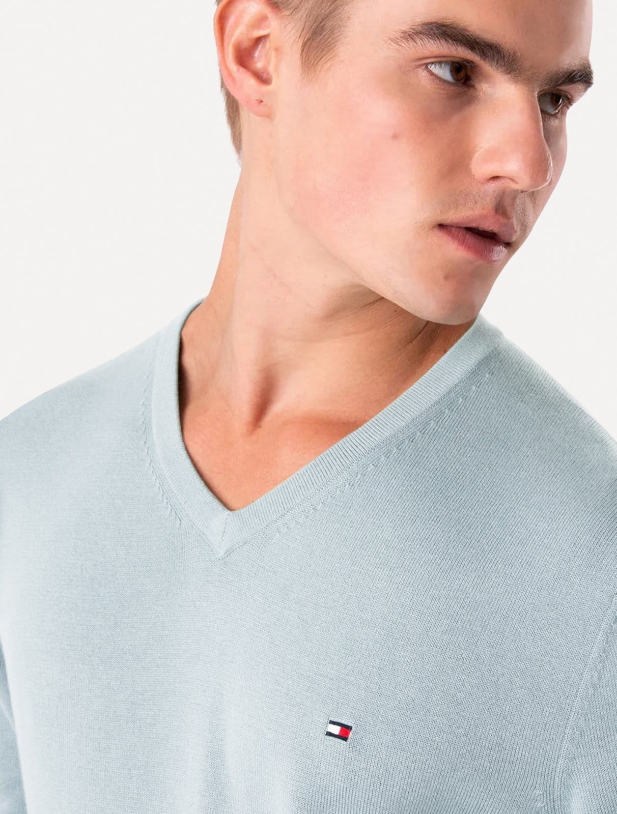 Vista 2 Suéter Tommy Hilfiger Masculino Signature V-Neck Claro Tommy Hilfiger azul
