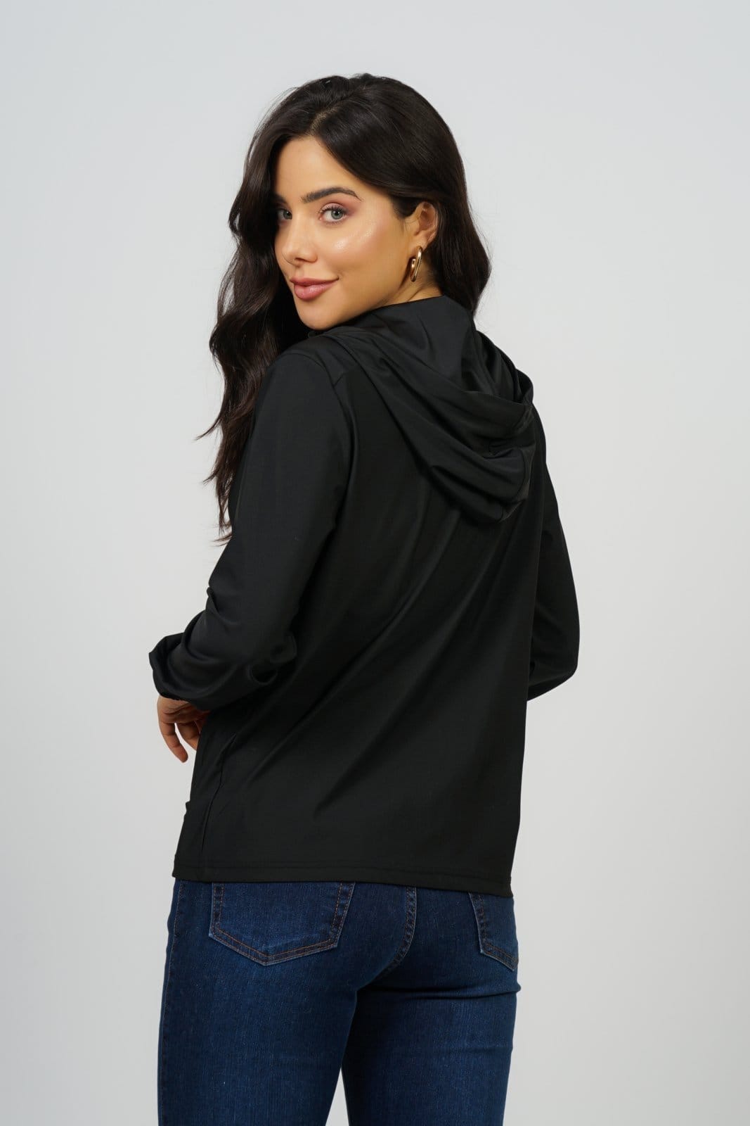 Vista 2 Jaqueta Feminina Corta Vento Sh Fashion Ultra Leve Com Capuz Cor Preta SH FASHION preto