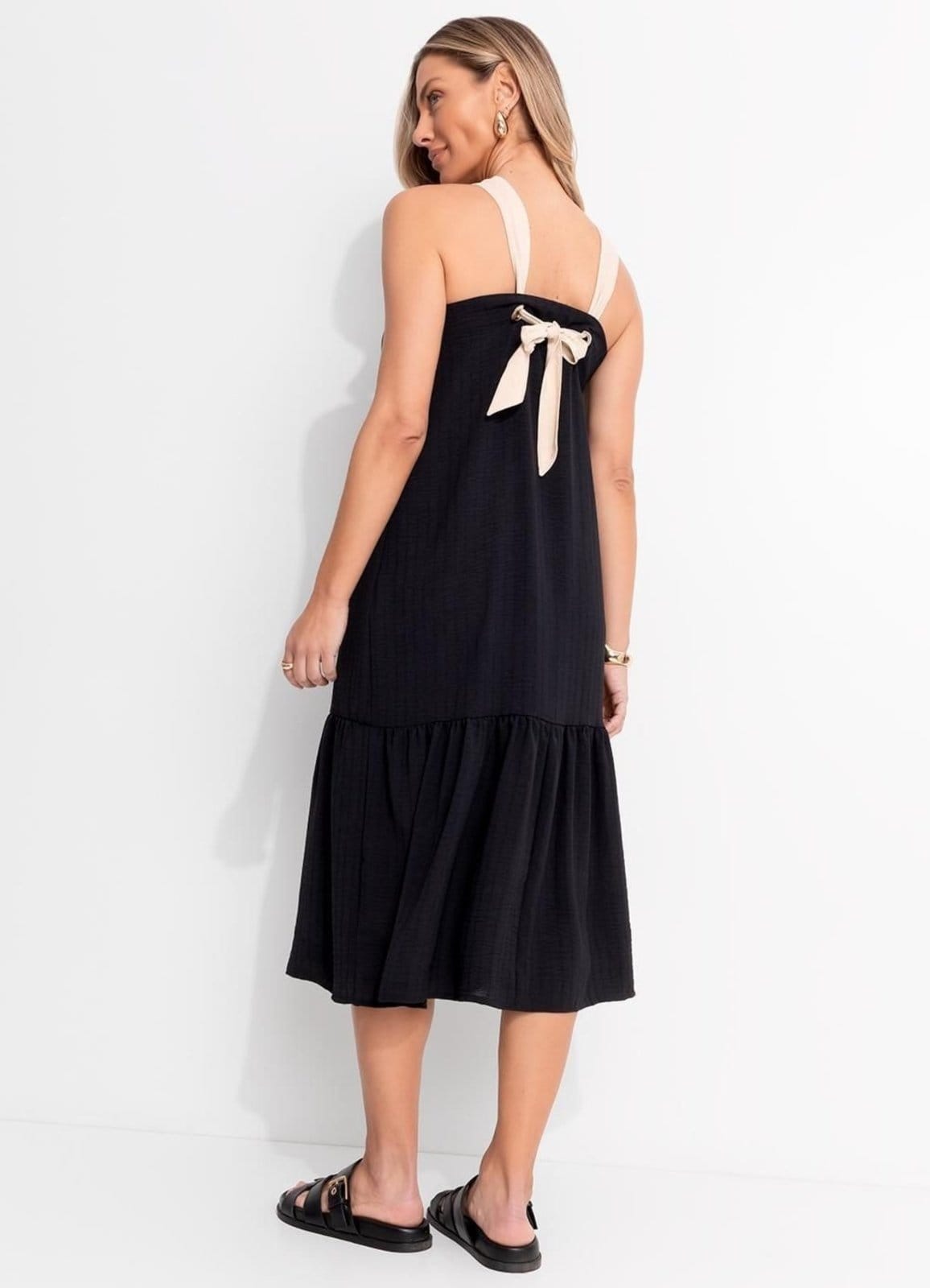 Vista 2 Vestido Em Crepe Plano Preto Quintess branco