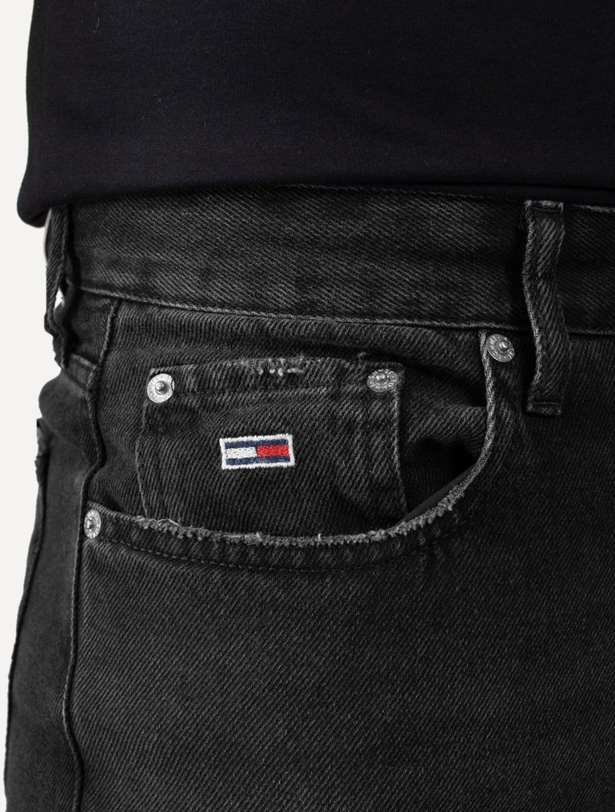 Vista 2 Calça Tommy Jeans Masculina Dad Regular Tapered Preta Tommy Jeans preto