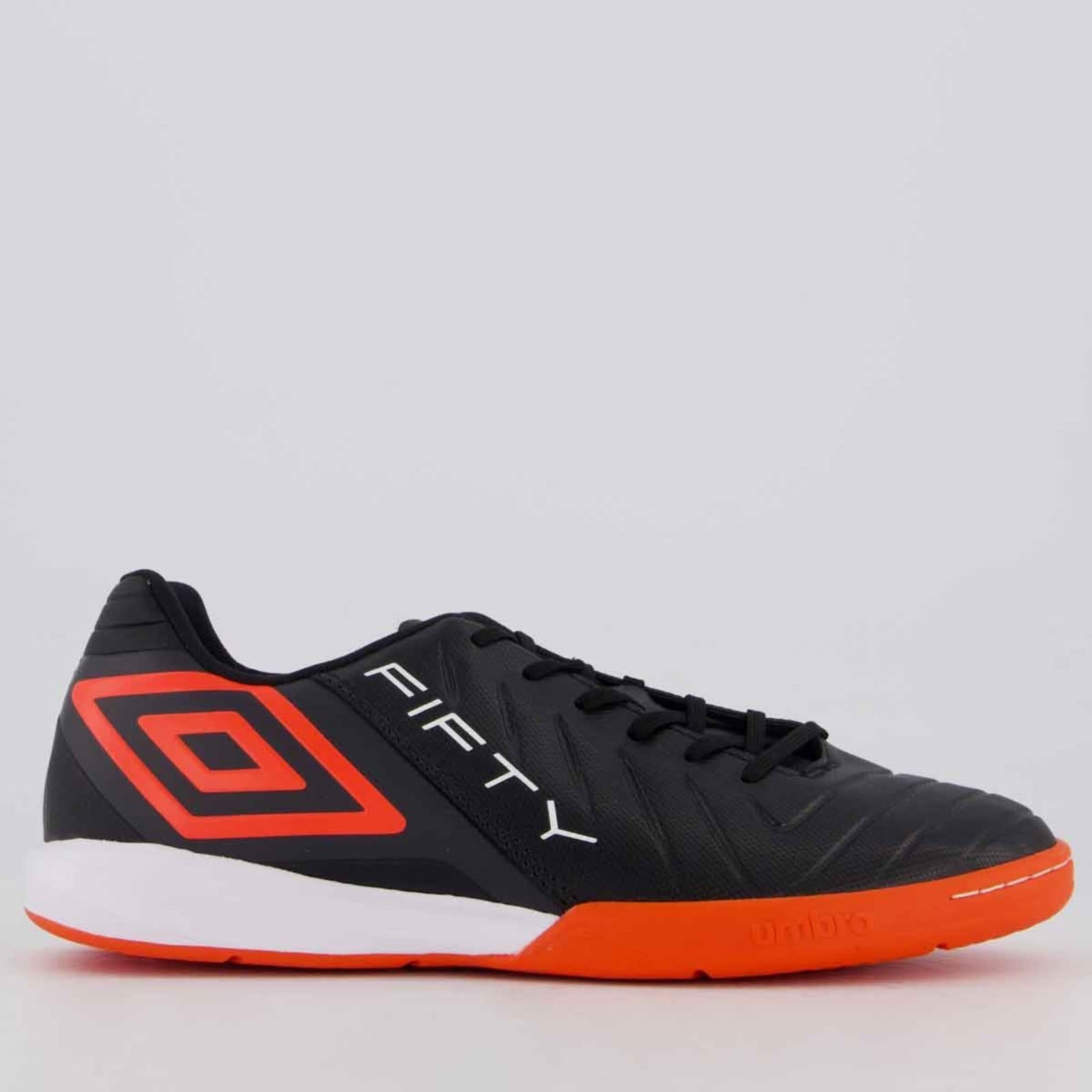 Chuteira Umbro Fifty VI Futsal Preta e Coral