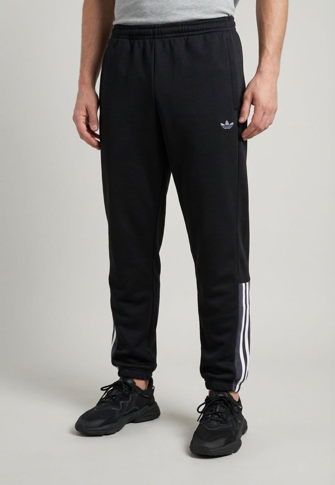 Calça Masculina Adidas Originals Half Stripes Preta