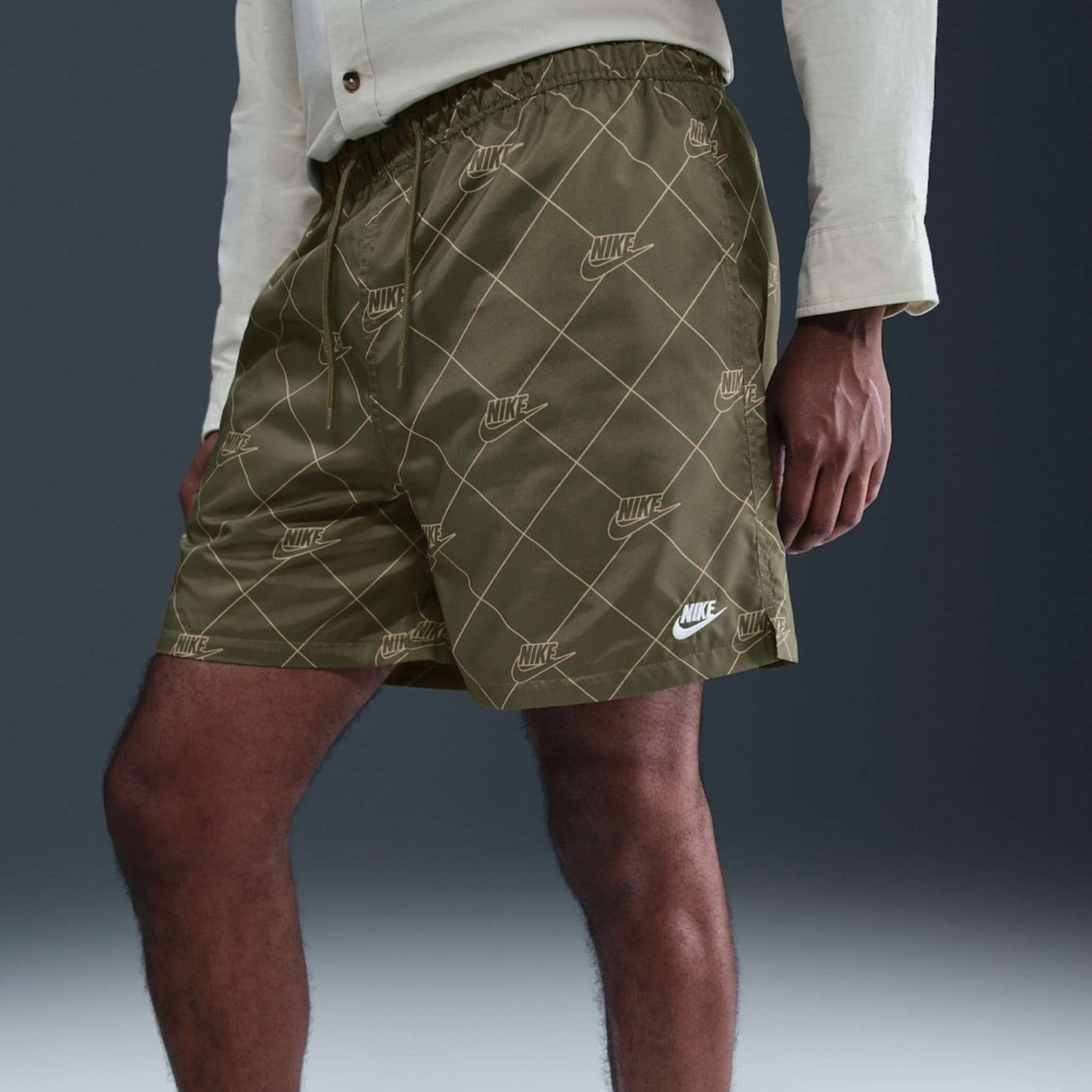 Shorts Nike Club Woven Flop Masculino - 2