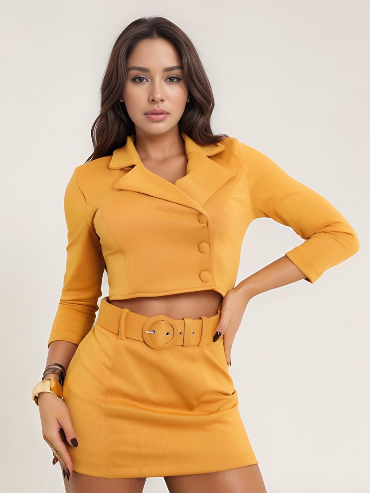 Macacão Curto Divina Gata Estilo Blazer com Cinto Forrado