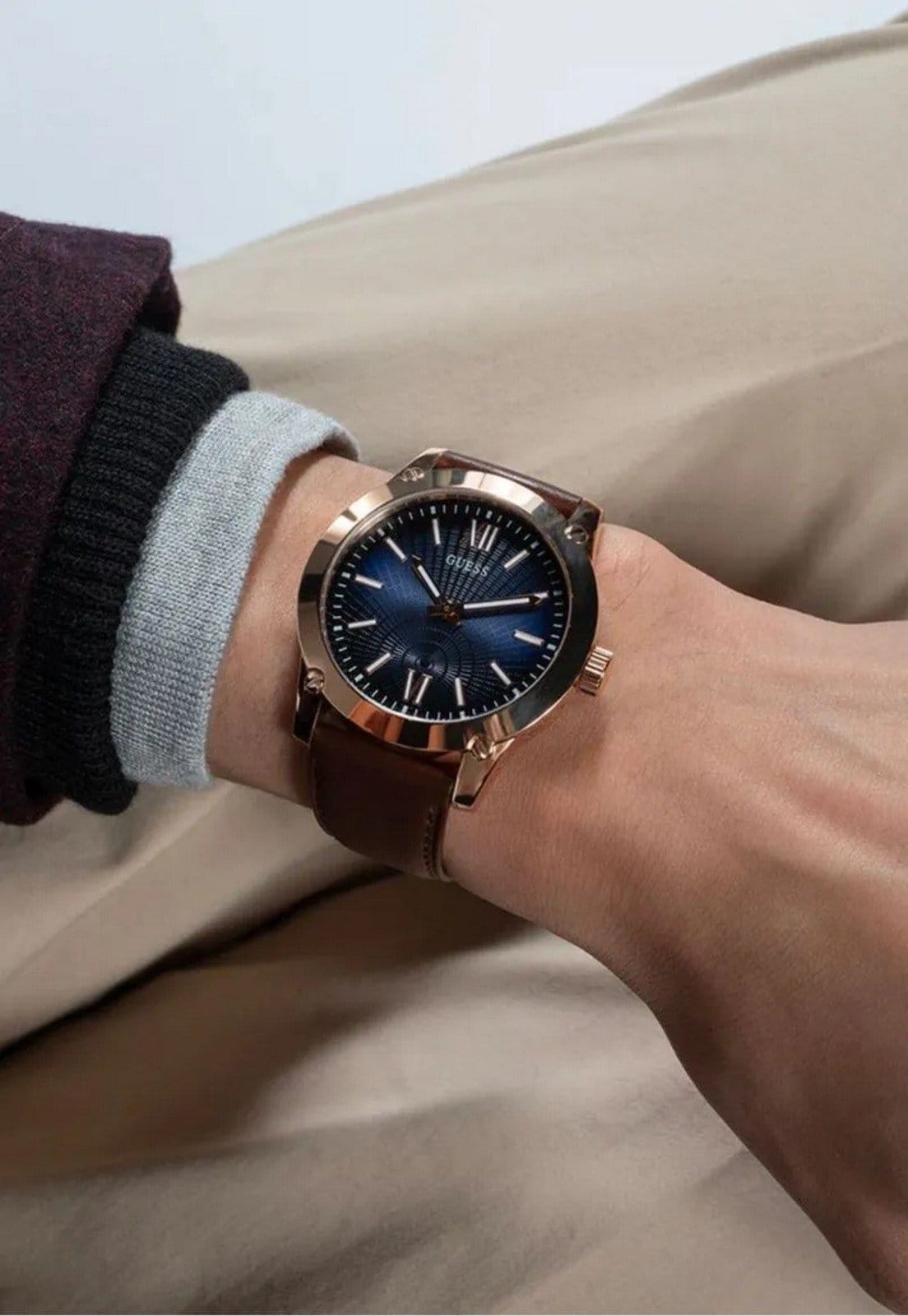 Vista 2 Relógio Guess Redondo Troca Pulseira Rosé Guess rosê rosé