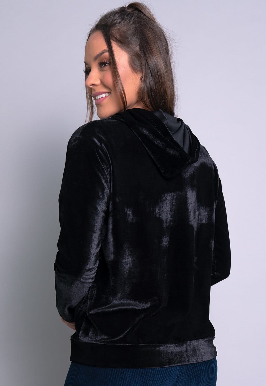 Vista 2 Casaco MVB Modas Jaqueta Veludo Molhado Zíper Capuz Inverno Mvb Modas preto