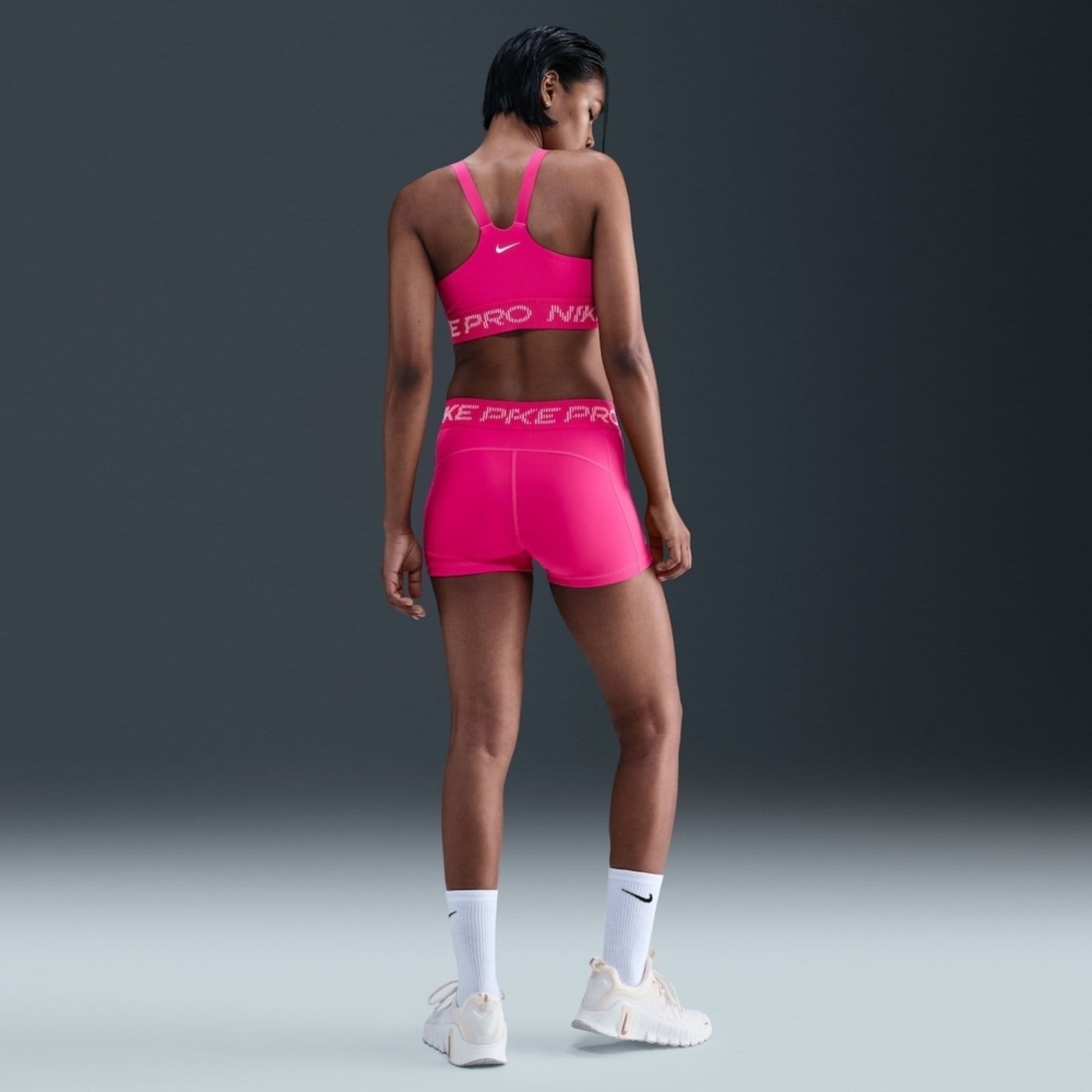 Shorts Nike Pro 365 Feminino - 2