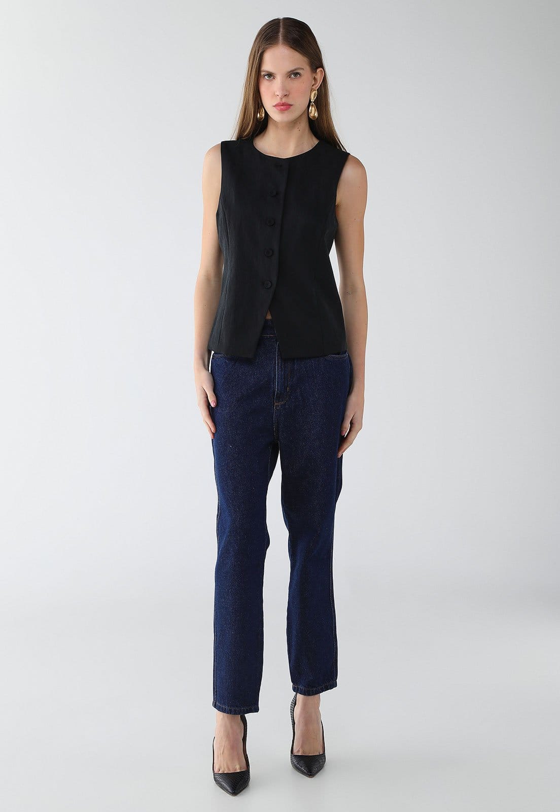 Vista 2 Calça Jeans Feminina Lança Perfume Luna Mom Super High Escura Lança Perfume azul