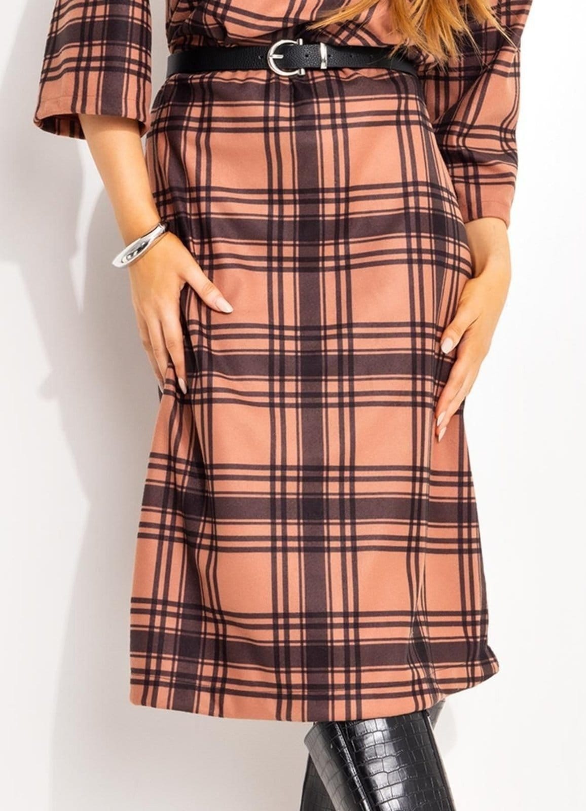 Saia Feminina Xadrez Em Malha Quintess