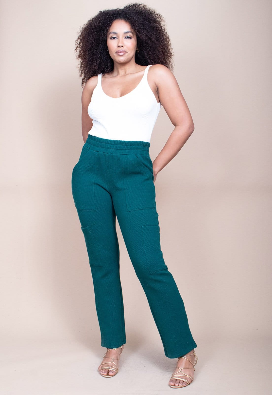 Vista 2 Calça Cabanafree Cargo Musgo Cabanafree verde