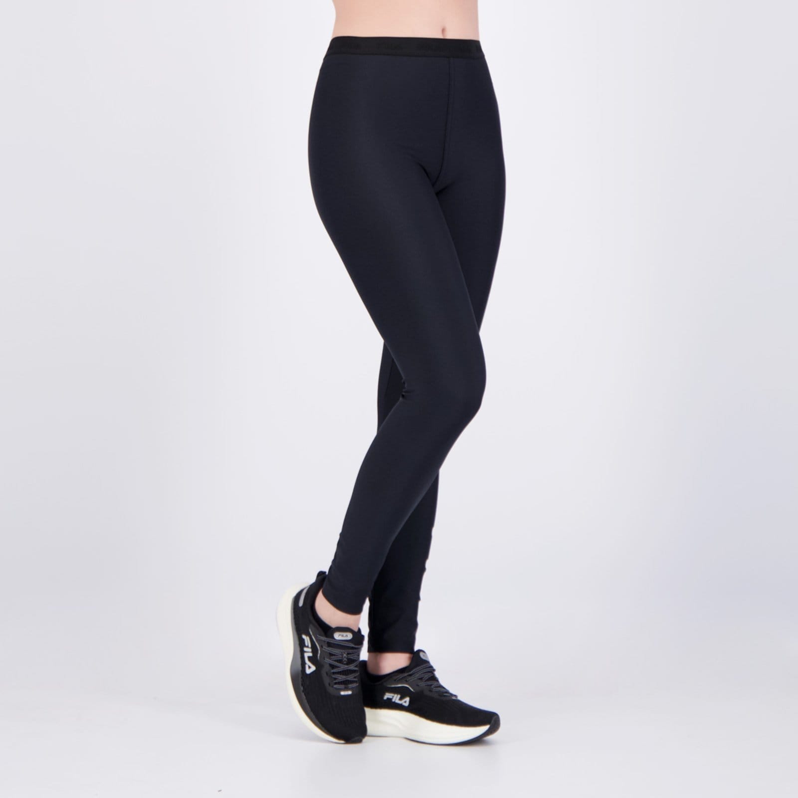 Vista 2 Calça Legging Fila Train Elastic V Feminina Preta Fila preto