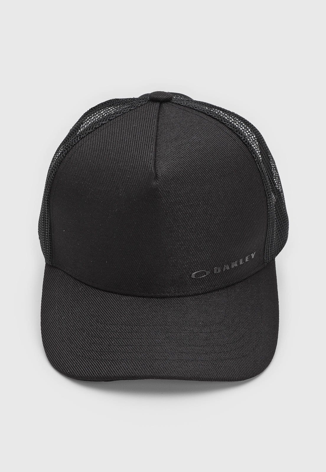 Vista principal Boné Aberto Oakley Aba Curva Mod Trucker Hat Oakley preto