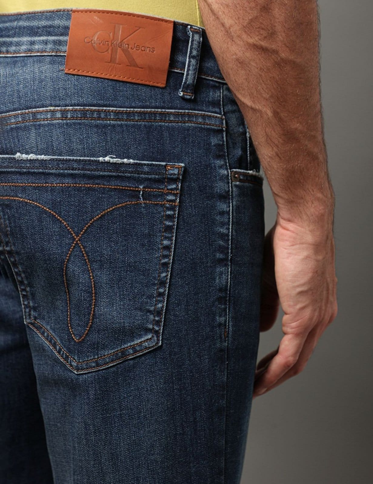 Vista 2 Calça Jeans Masculina Skinny Controle Térmico Calvin Klein Jeans - Marinho Calvin Klein Jeans azul marinho