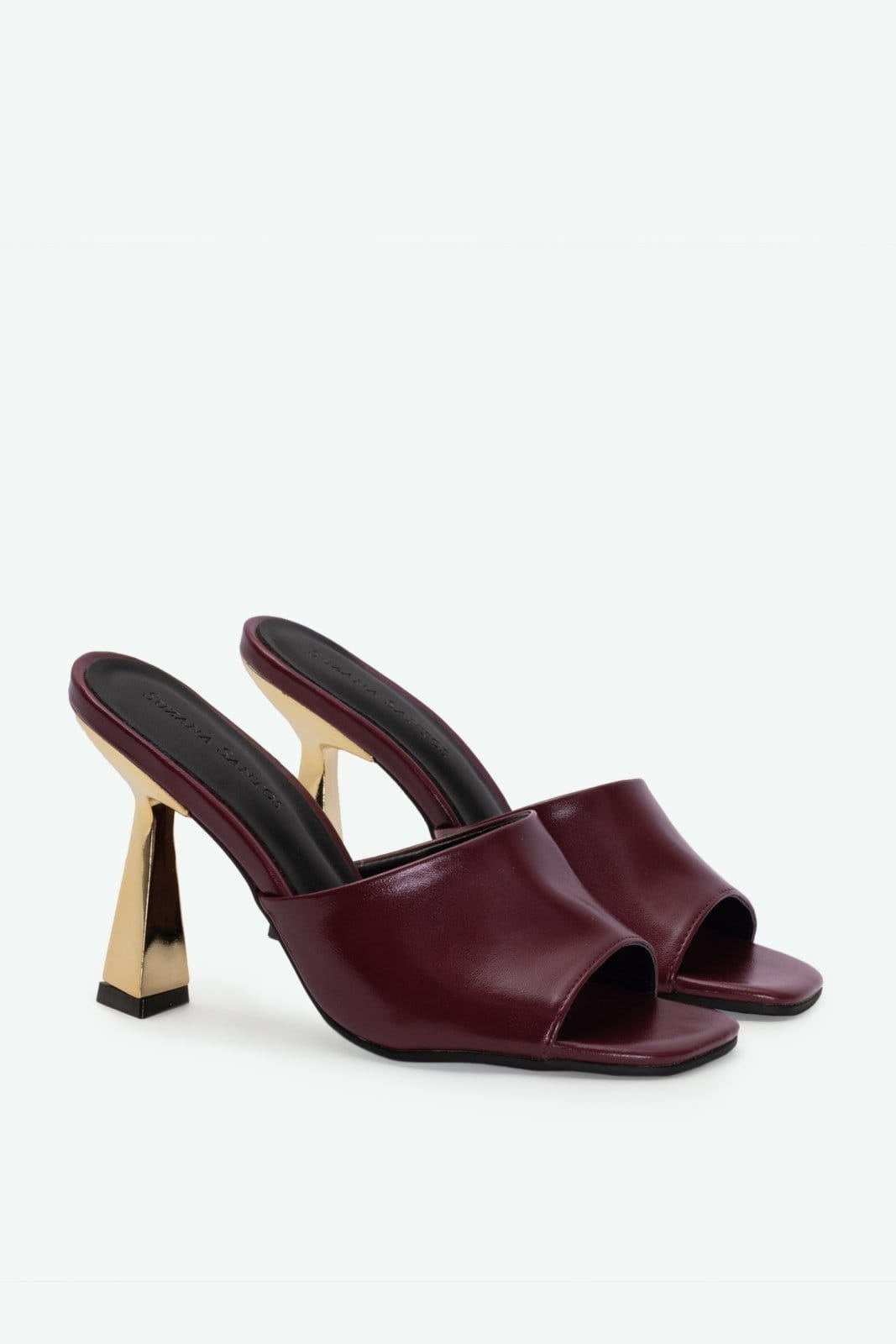 Vista 2 Open Mule Lunara Suzana Santos bordô