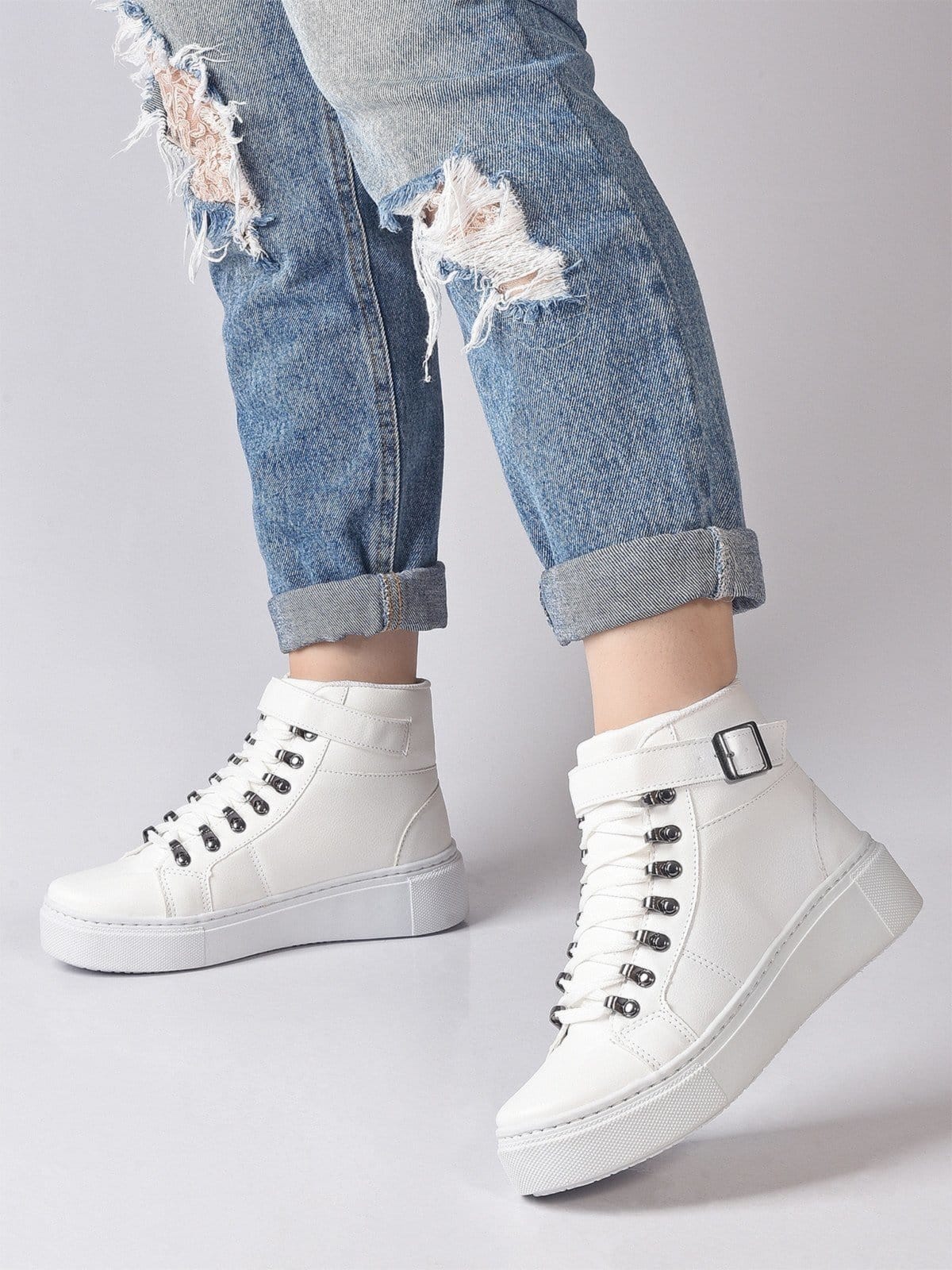 Vista 2 Tênis Botinha Casual Salook Solado Grosso Salook branco