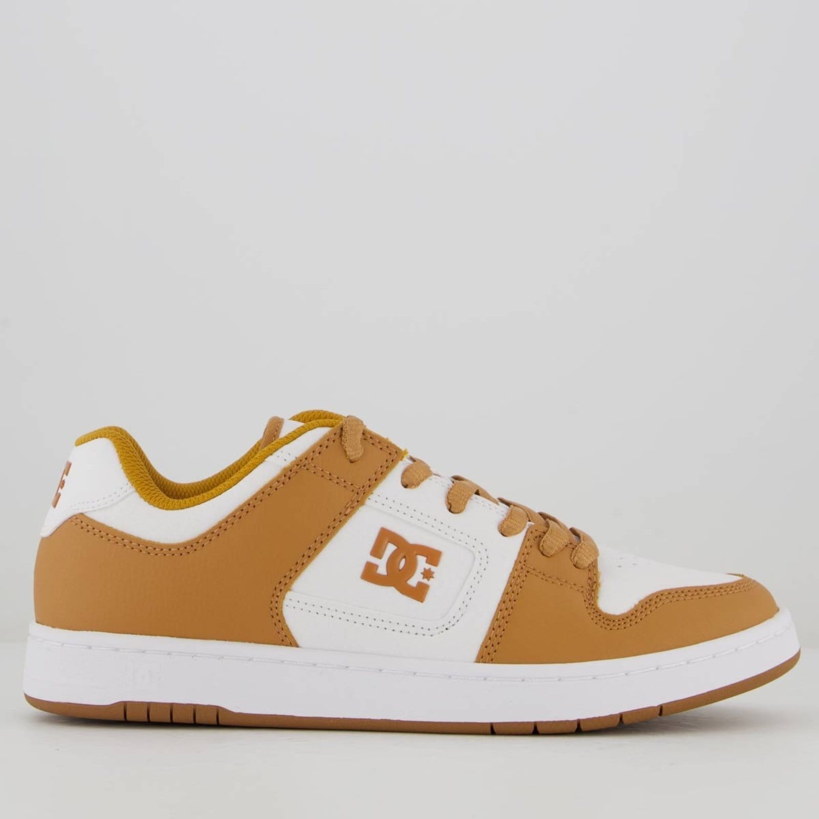 Tênis DC Manteca 4 e Marrom