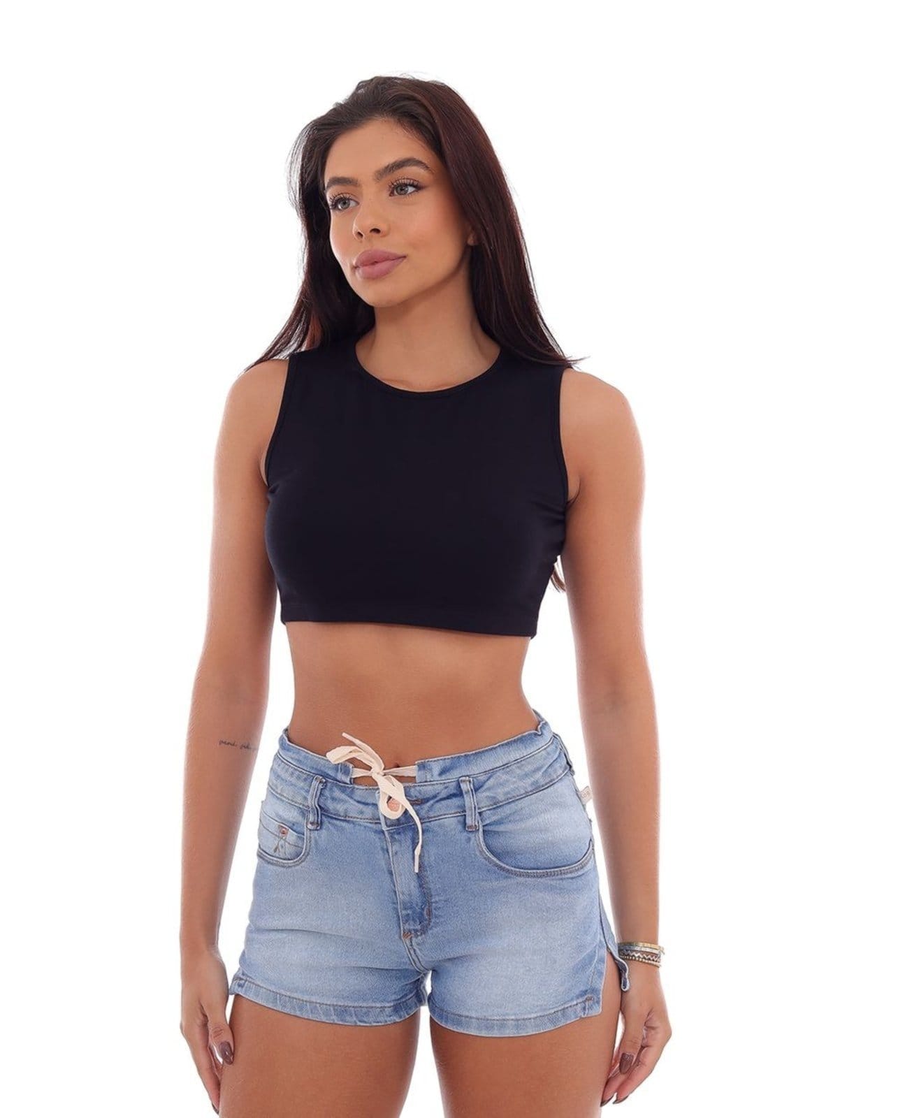 Shorts Feminino Boy com Canaleta Acima do Cós e Abertura Lateral Na Barra 22260 Clara