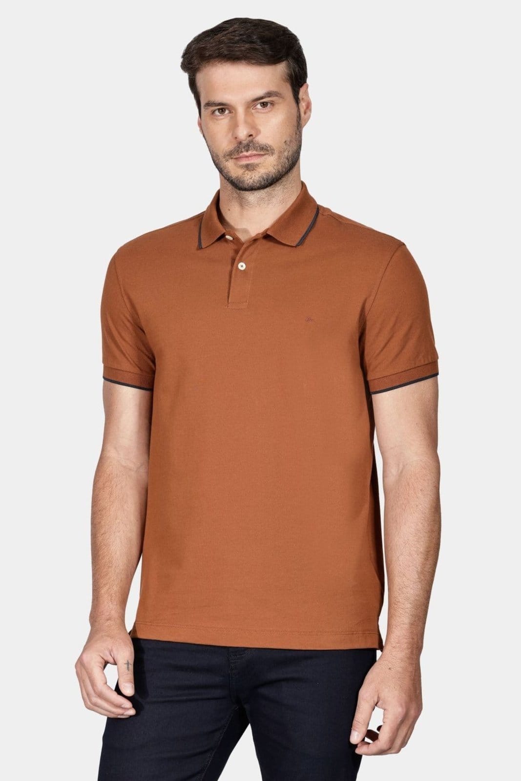 Polo Aramis Clássica Caramelo