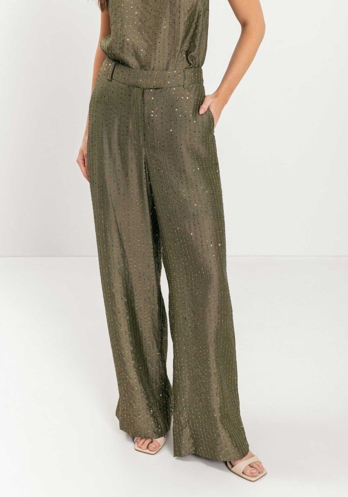 Vista 2 Calça Reta De Cintura Média Com Bolsos Em Lyocell Lez a Lez verde