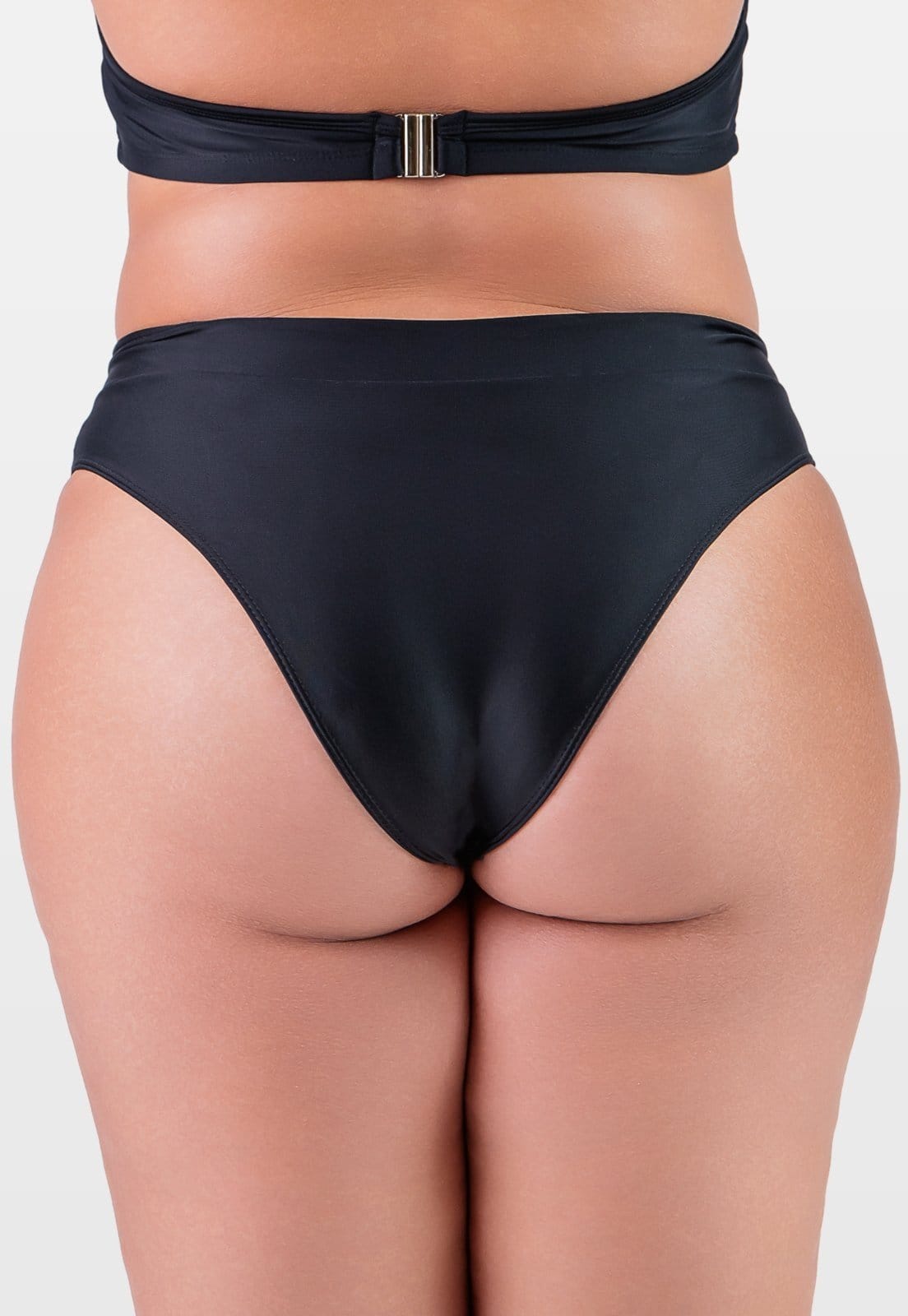 Vista 2 Calcinha Summer Soul Cós Alto Com Passante Plus Size Summer Soul preto