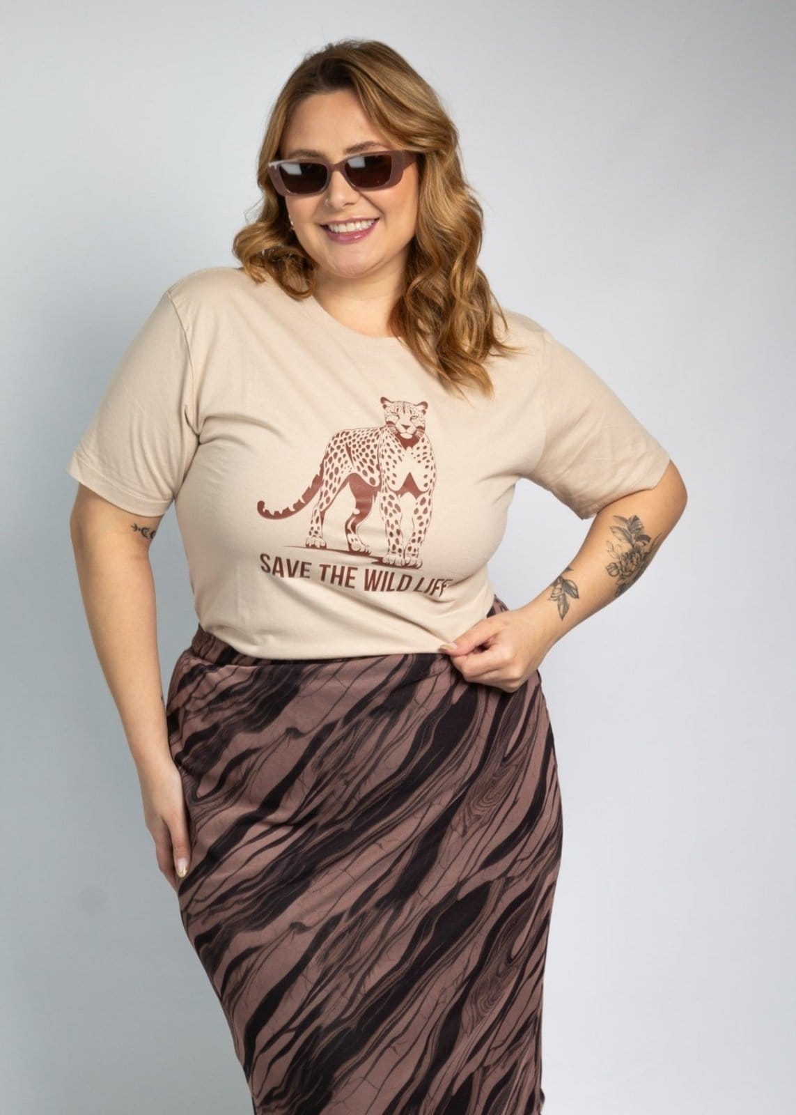 T-shirt Feminina Cianitas Chocolate Estampa Save The Wild Life