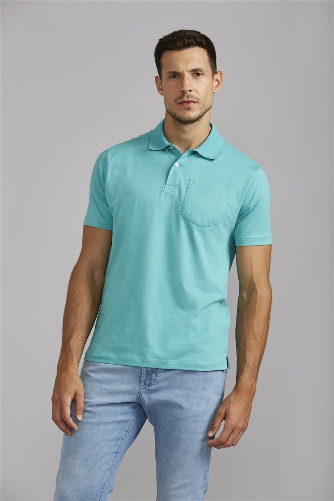 Vista principal HIGHSTIL Polo Manga Curta com Bolso Comfort Malha Básica Jade HIGHSTIL verde