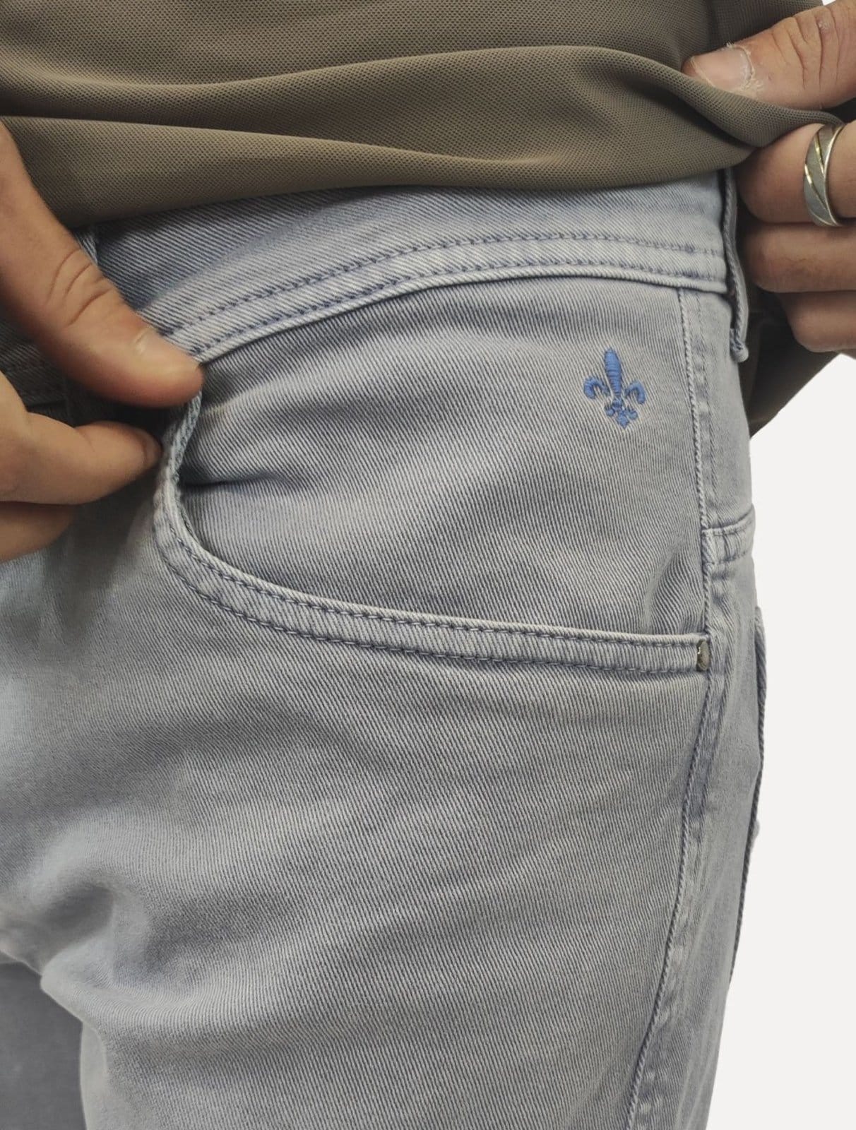 Vista 2 Bermuda Dudalina Masculina Jeans Slim 5 Pockets Tinturada Claro Dudalina azul