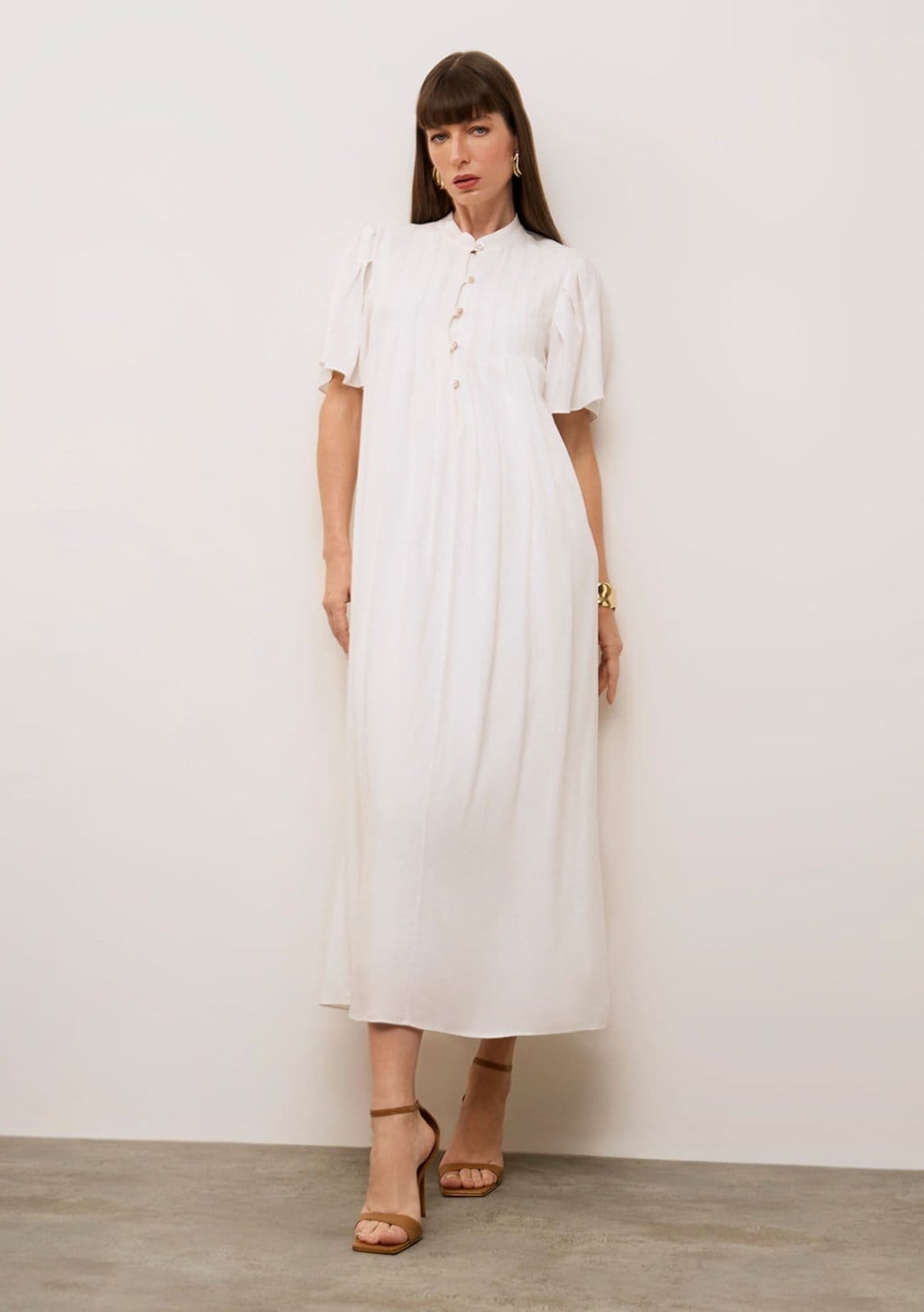 Vestido Iódice Solto Gola Padre Manga Curta Midi Off-white