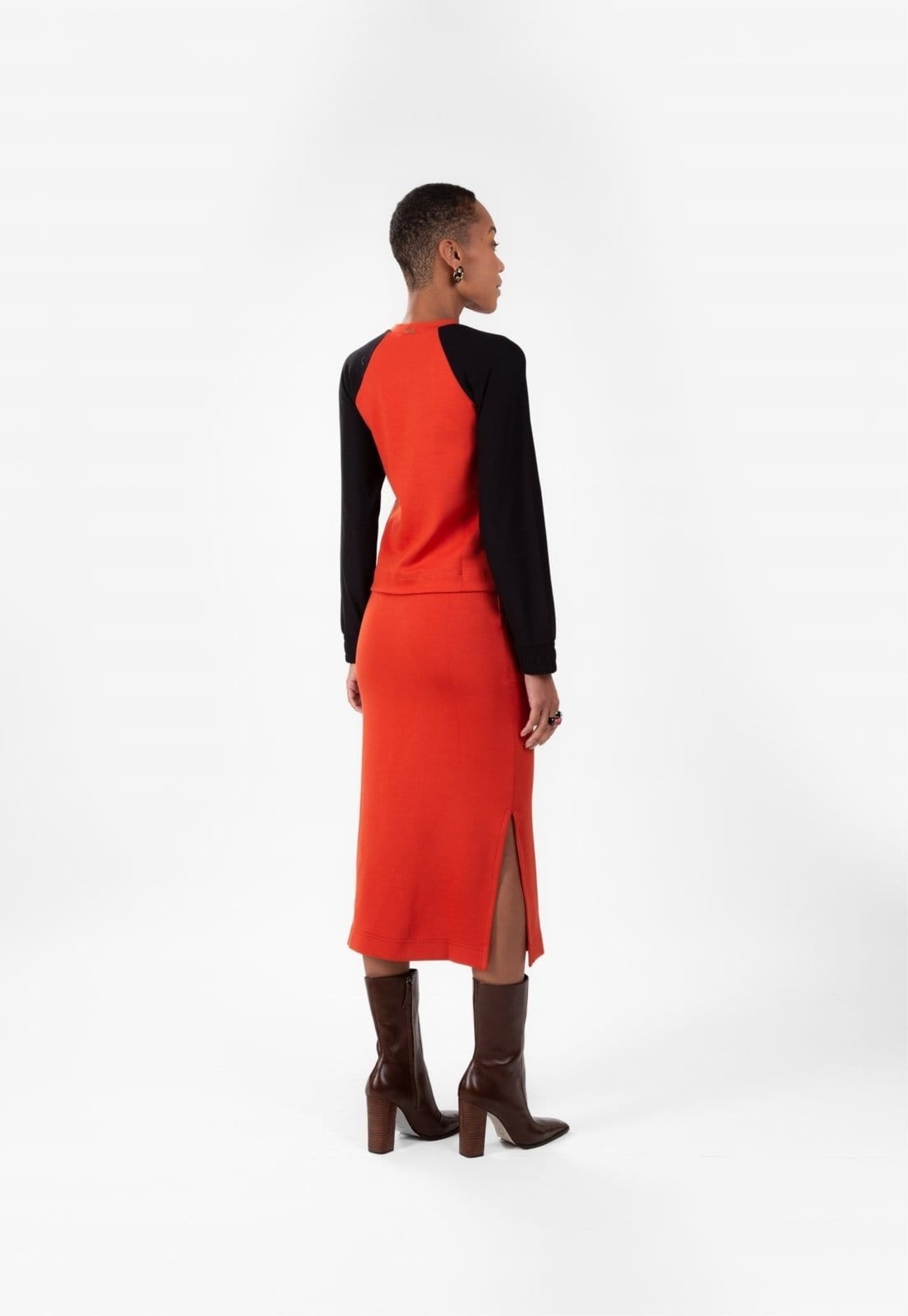 Vista 2 Saia Traymon Midi Com Abertura Lateral Terracota Traymon vermelho