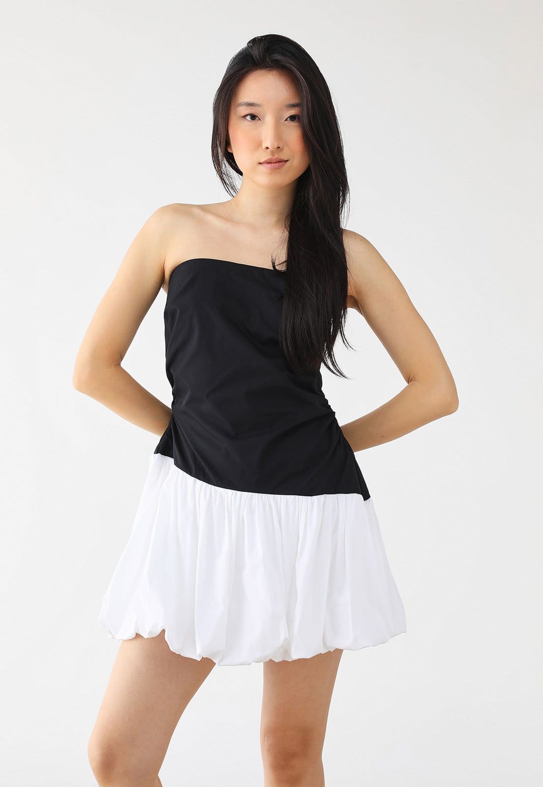 Vestido FARM Curto Balonê Sem Alça