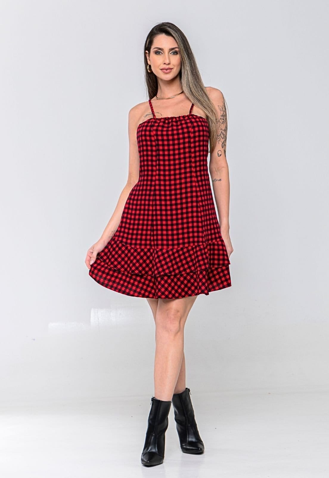 Vestido Curto de Alcinha e Babado Estampado Xadrez e Vermelho