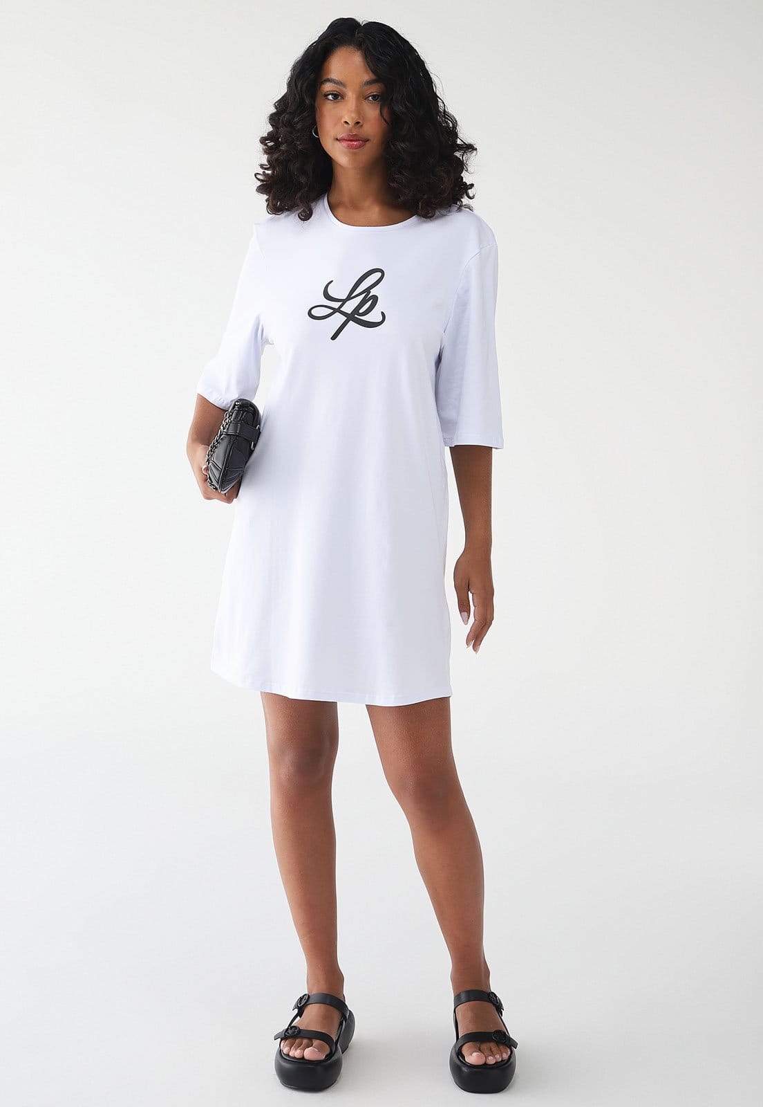 Vista 2 Vestido Lança Perfume Oversized Branca Lança Perfume branco