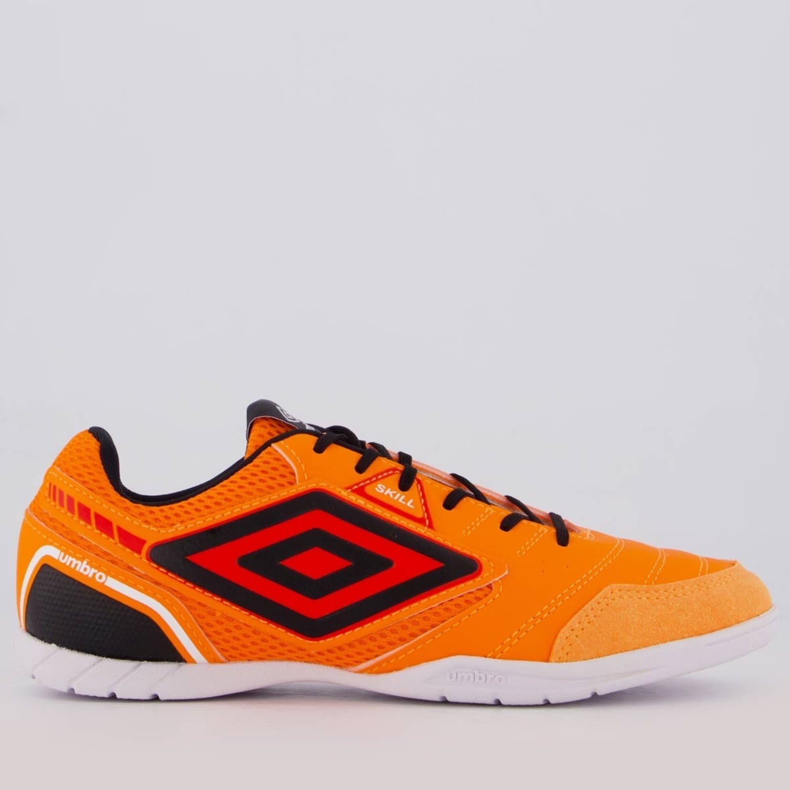Chuteira Umbro Skill Futsal e Preta