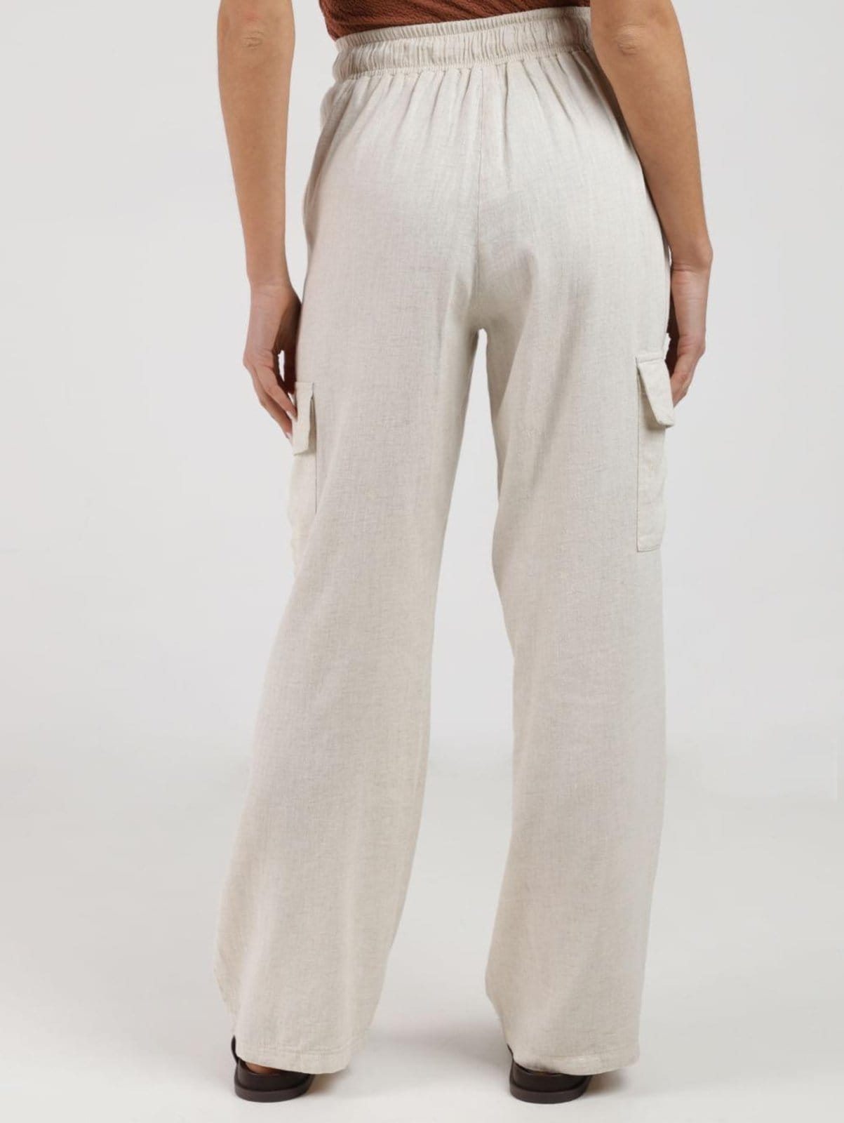 Vista 2 Calça Linho Wide Leg Cargo Autentique Feminina NATURAL Autentique unico natural