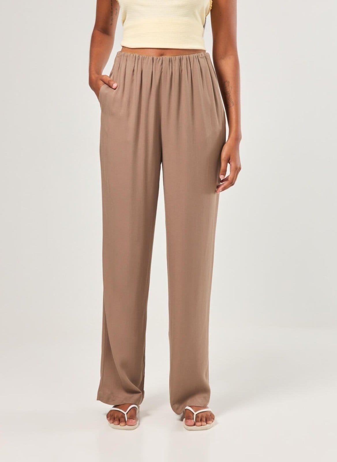 Vista 2 Calça Reta Com Elástico Youcom marrom