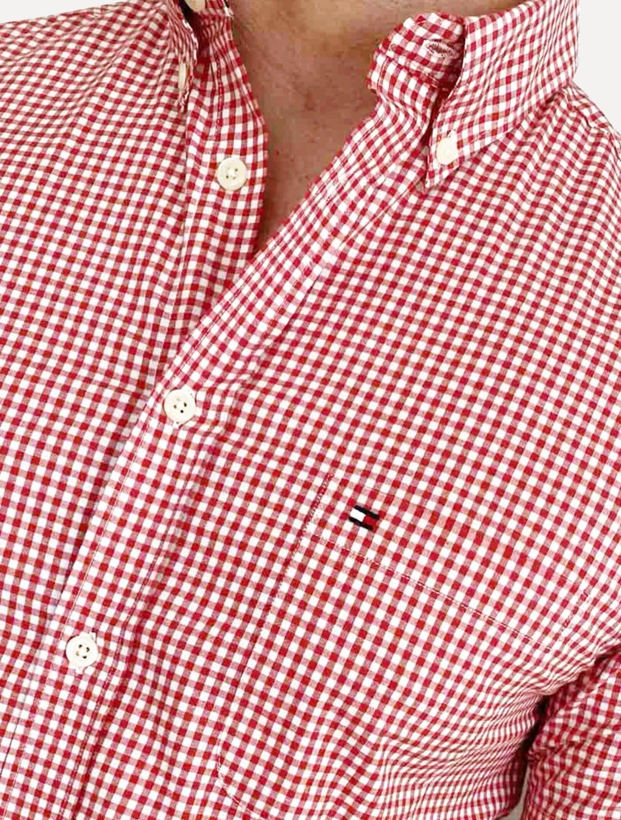 Vista 2 Camisa Tommy Hilfiger Masculina Manga Curta Xadrez Gingham Branca/Vermelha Tommy Hilfiger vermelho